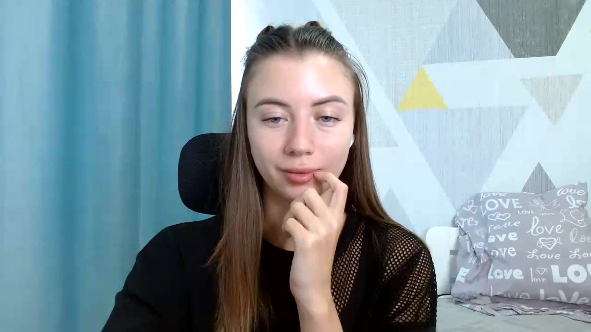Gallery image thumbnail from Sulfate0's myfreecams stream on, 07/30/2026, 10:34 image 9 of 20