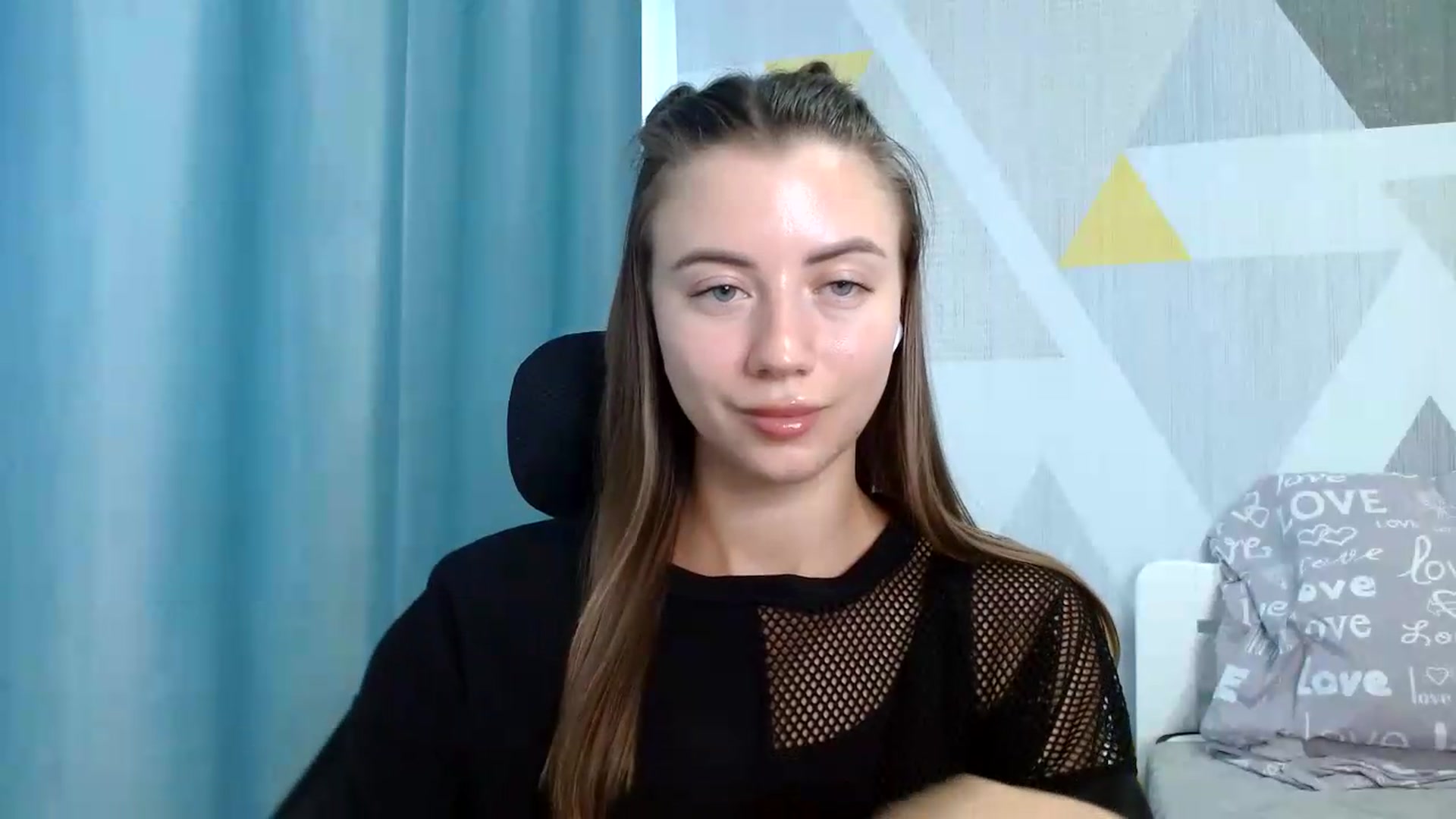 Gallery image thumbnail from Sulfate0's myfreecams stream on, 07/30/2026, 12:50 image 18 of 20