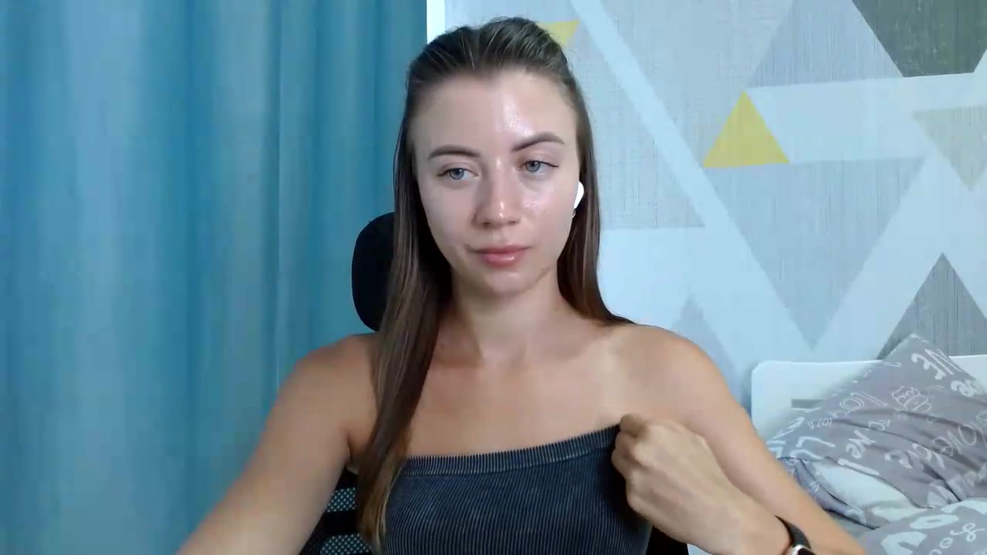 Gallery image thumbnail from Sulfate0's myfreecams stream on, 08/01/2026, 10:45 image 17 of 20