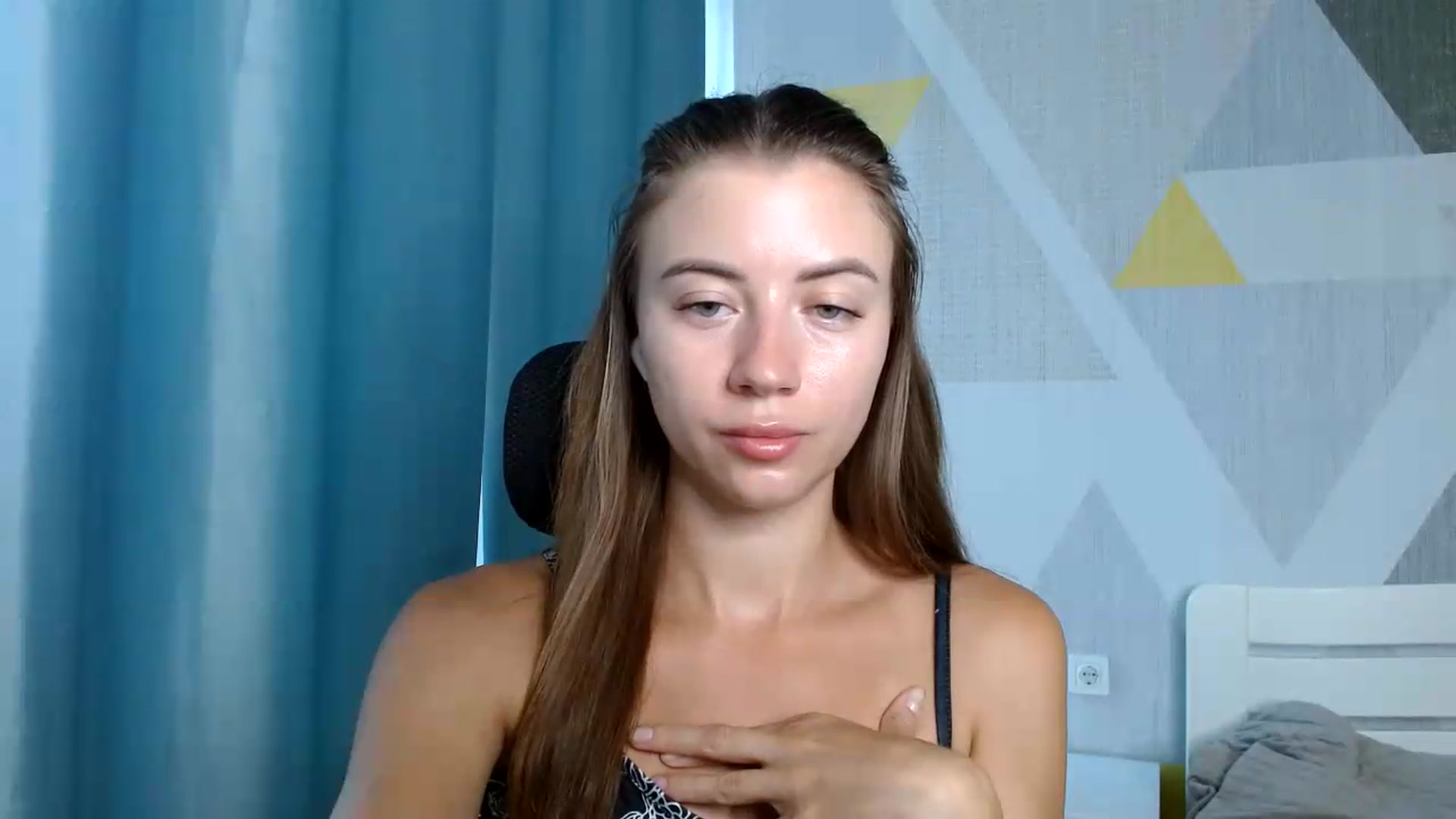 Gallery image thumbnail from Sulfate0's myfreecams stream on, 08/03/2026, 07:27 image 12 of 20