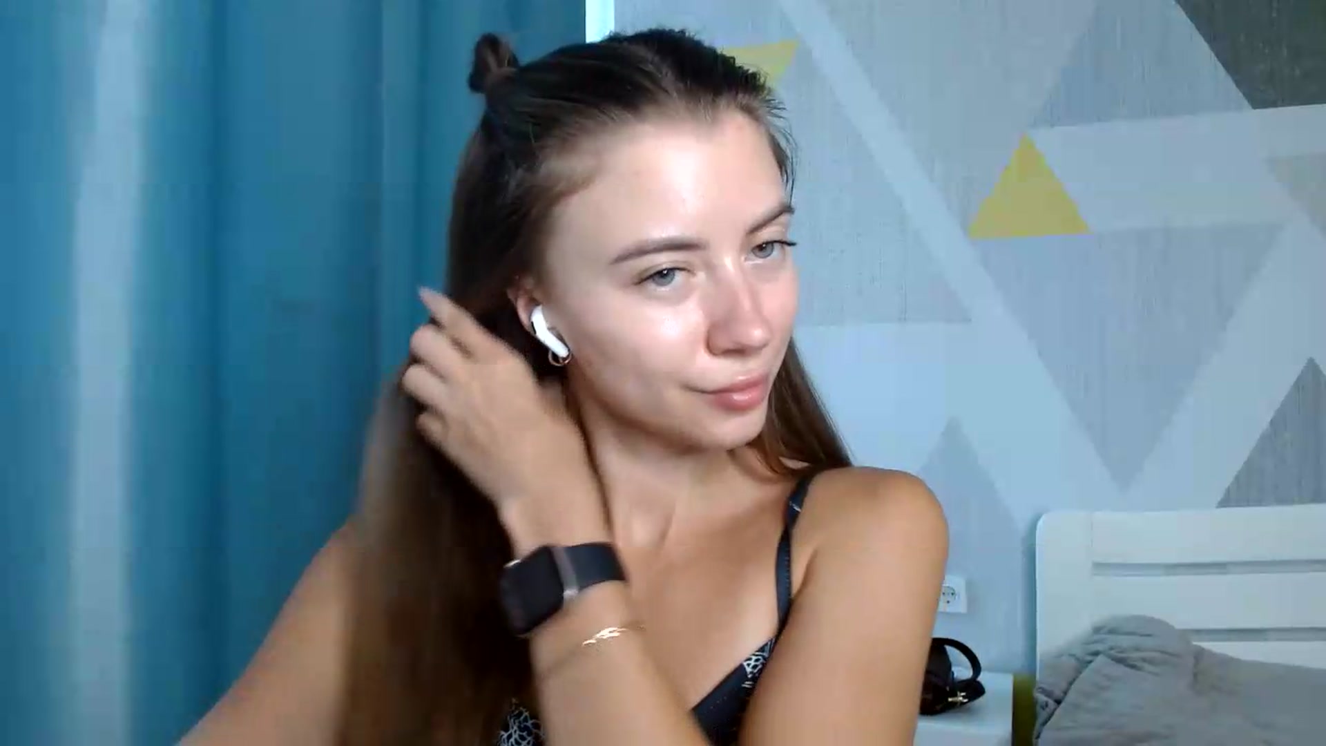 Gallery image thumbnail from Sulfate0's myfreecams stream on, 08/03/2026, 08:27 image 18 of 20