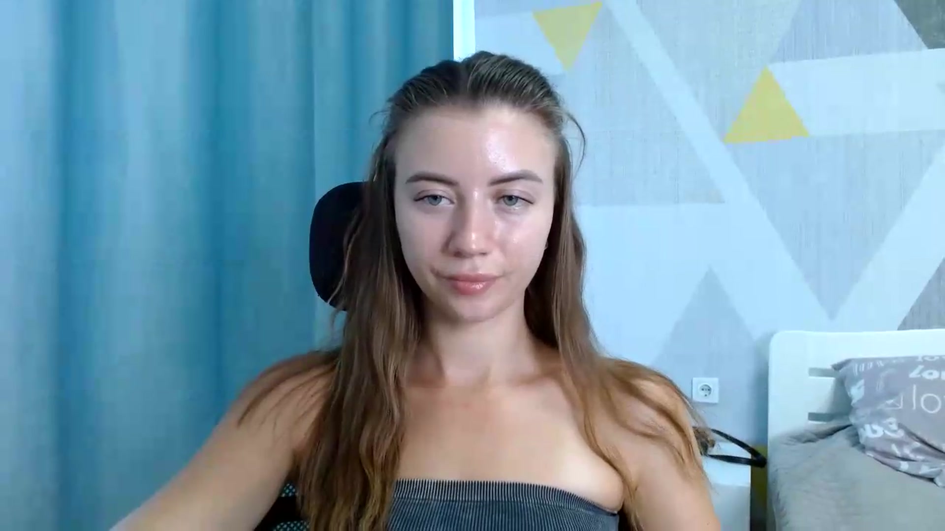 Gallery image thumbnail from Sulfate0's myfreecams stream on, 08/05/2026, 08:14 image 18 of 20