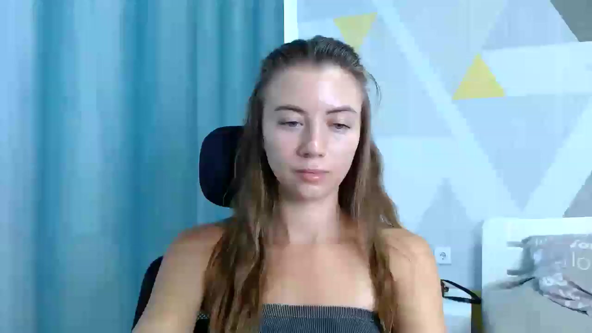 Gallery image thumbnail from Sulfate0's myfreecams stream on, 08/05/2026, 08:14 image 17 of 20