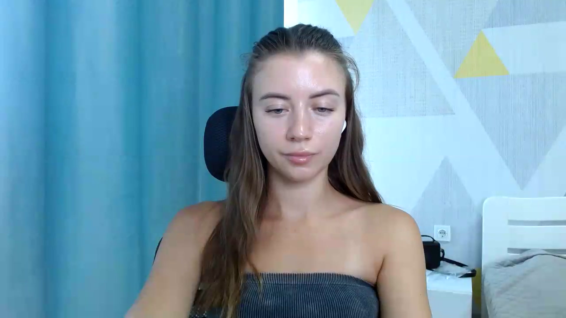 Gallery image thumbnail from Sulfate0's myfreecams stream on, 08/05/2026, 10:44 image 4 of 20