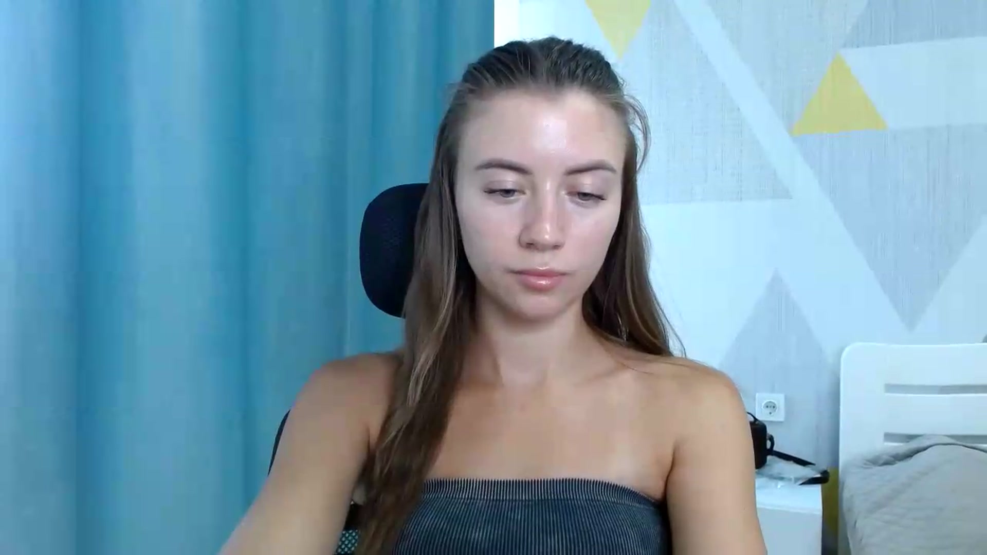 Gallery image thumbnail from Sulfate0's myfreecams stream on, 08/05/2026, 10:44 image 11 of 20