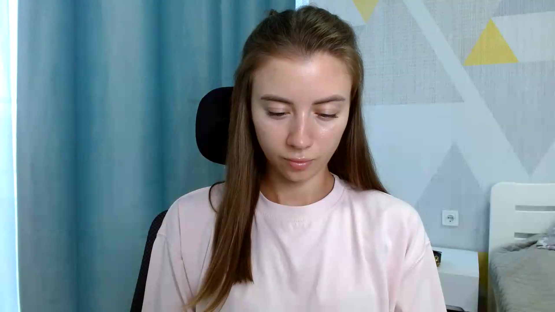 Gallery image thumbnail from Sulfate0's myfreecams stream on, 08/06/2026, 08:02 image 15 of 20