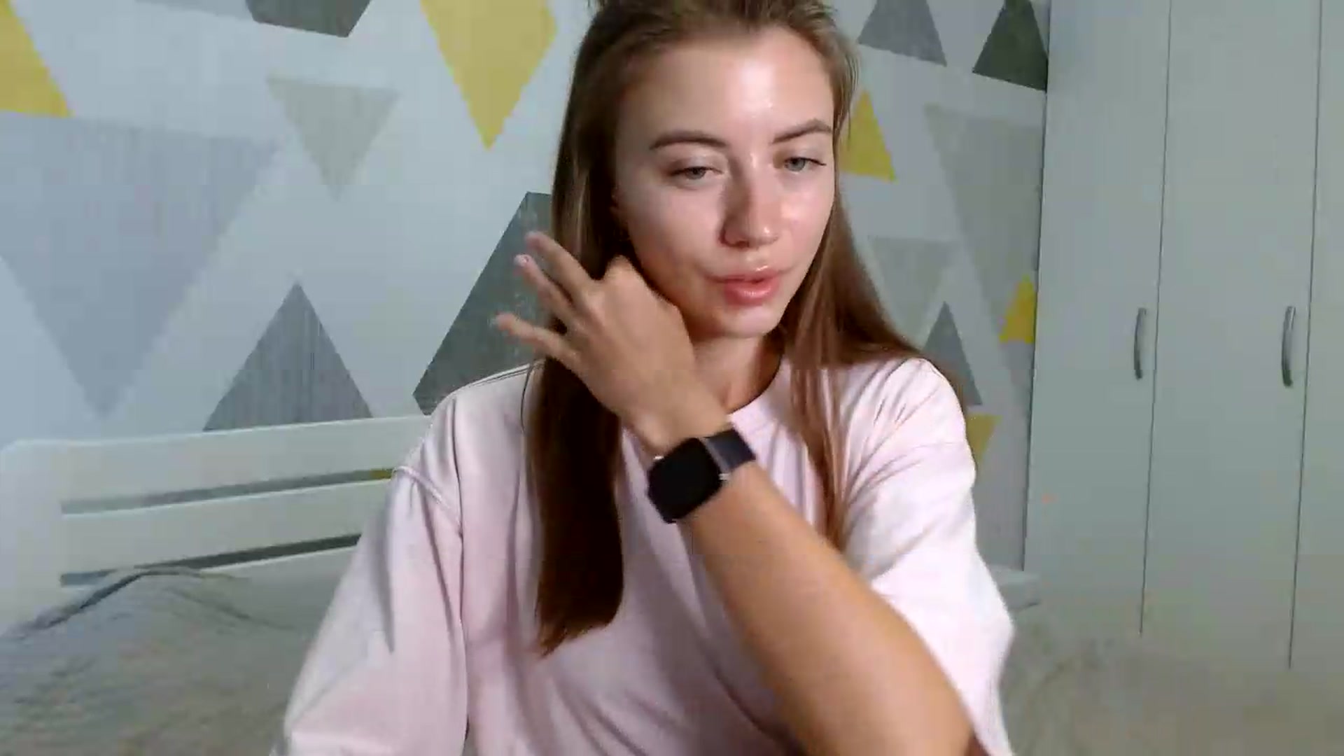 Gallery image thumbnail from Sulfate0's myfreecams stream on, 08/06/2026, 09:40 image 7 of 20