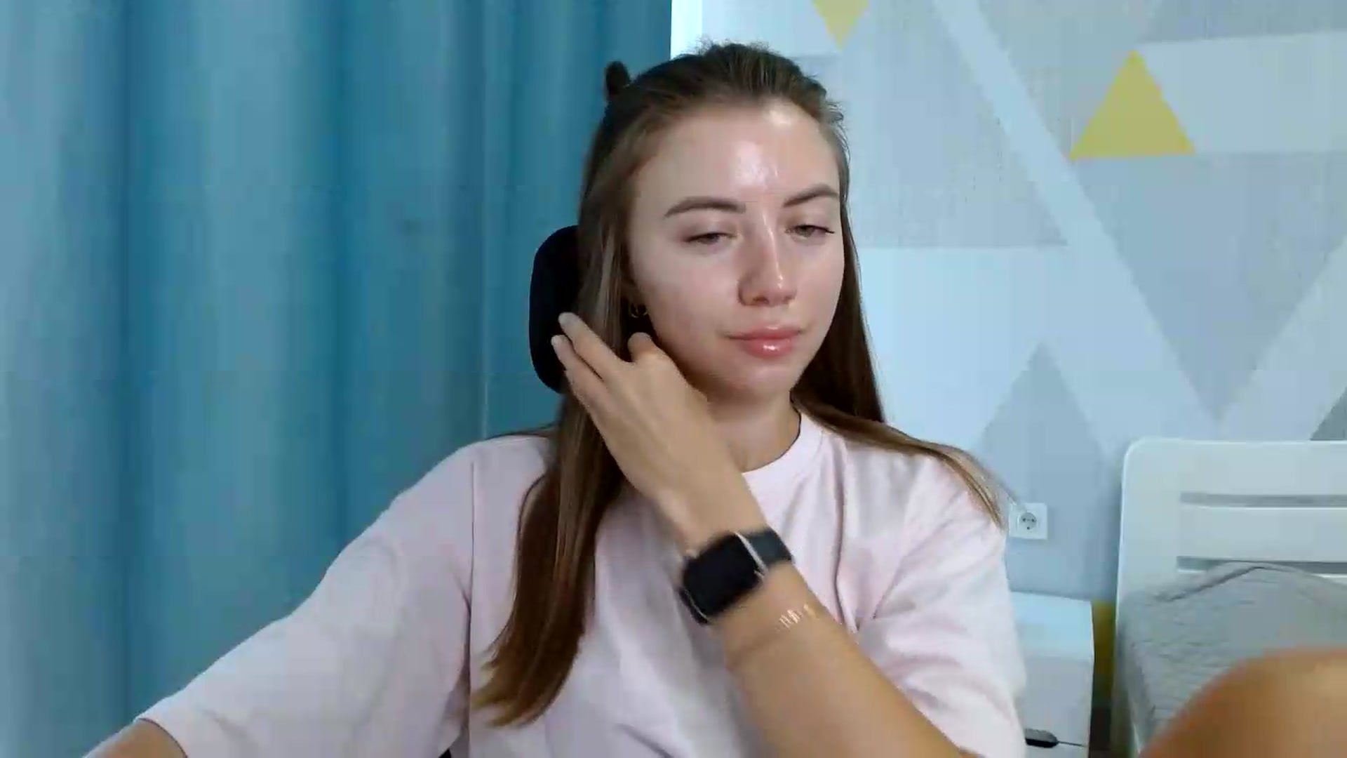 Gallery image thumbnail from Sulfate0's myfreecams stream on, 08/06/2026, 10:46 image 4 of 20