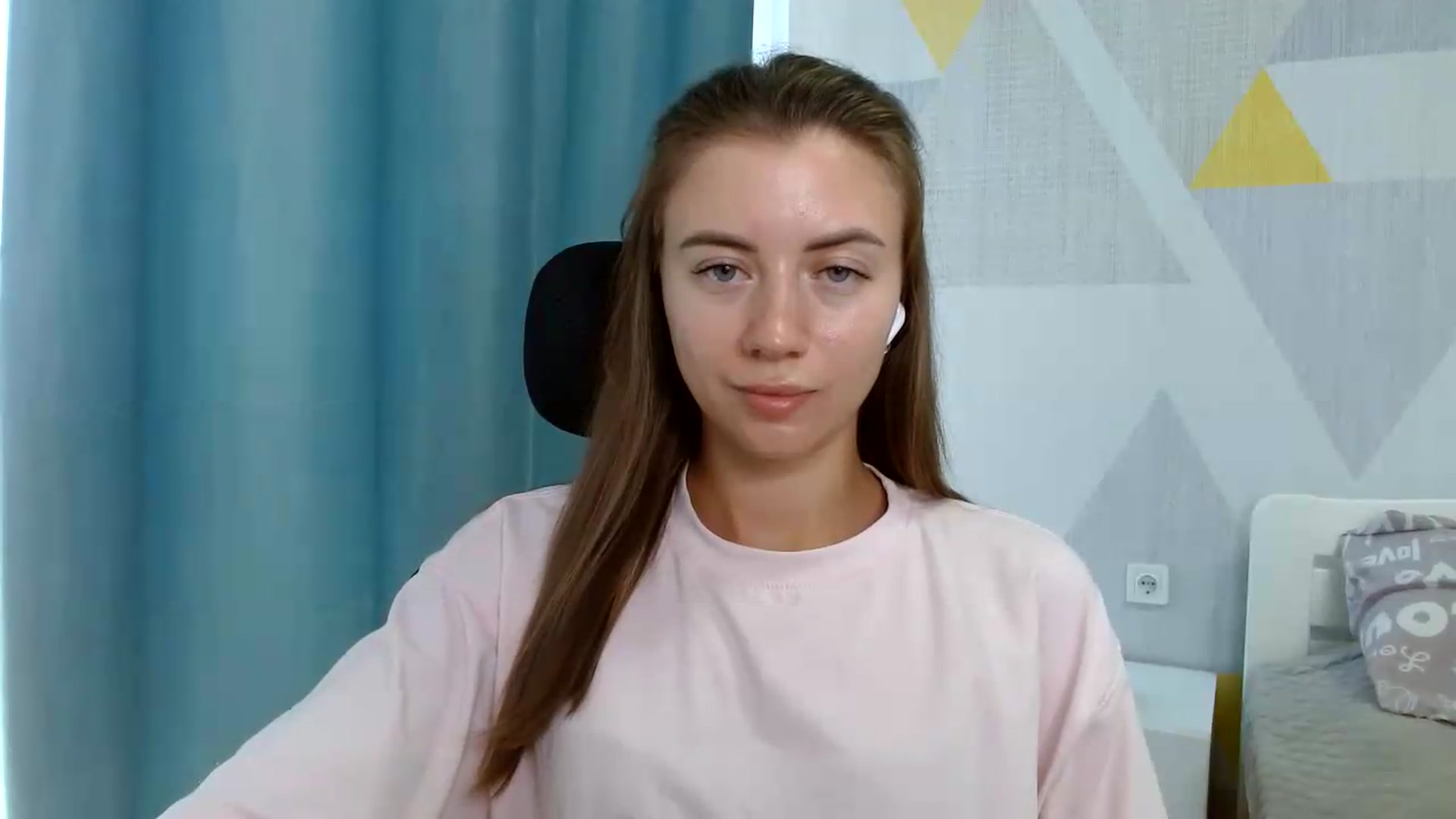 Gallery image thumbnail from Sulfate0's myfreecams stream on, 08/06/2026, 12:15 image 11 of 20