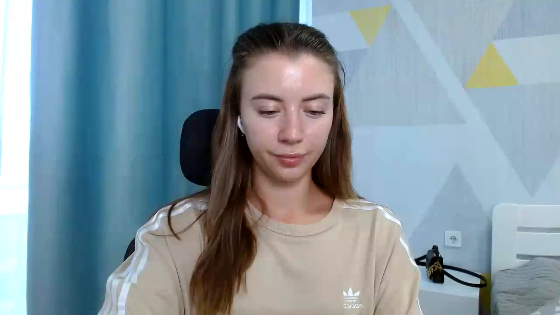 Gallery image thumbnail from Sulfate0's myfreecams stream on, 08/07/2026, 08:29 image 20 of 20