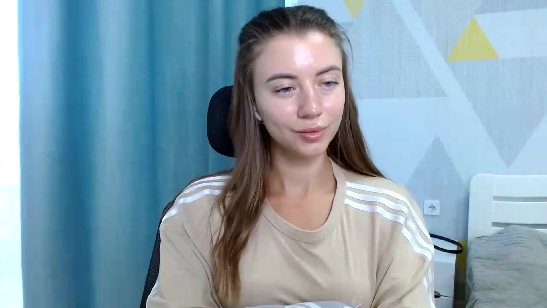 Gallery image thumbnail from Sulfate0's myfreecams stream on, 08/07/2026, 08:29 image 4 of 20