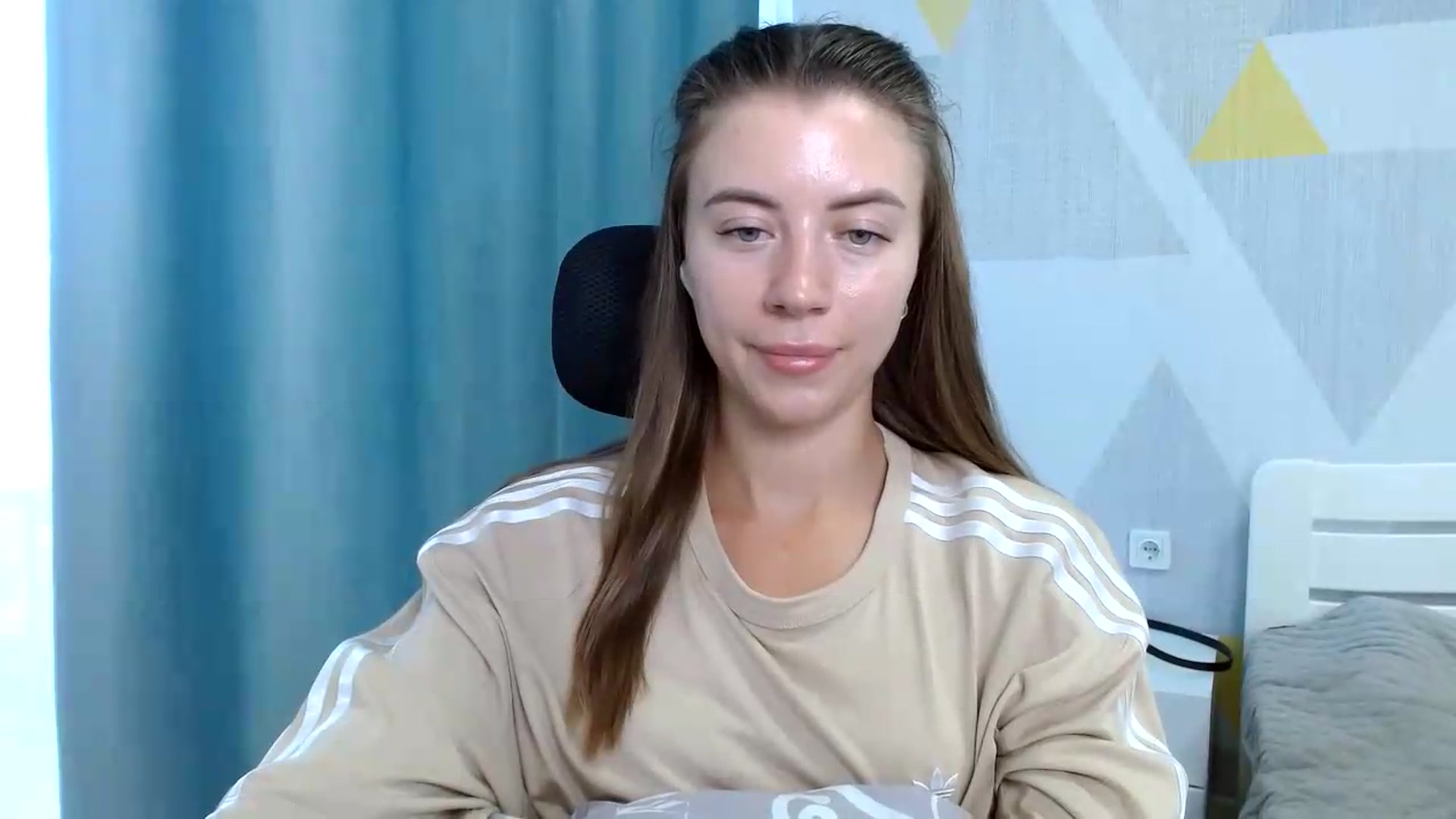 Gallery image thumbnail from Sulfate0's myfreecams stream on, 08/07/2026, 08:29 image 6 of 20