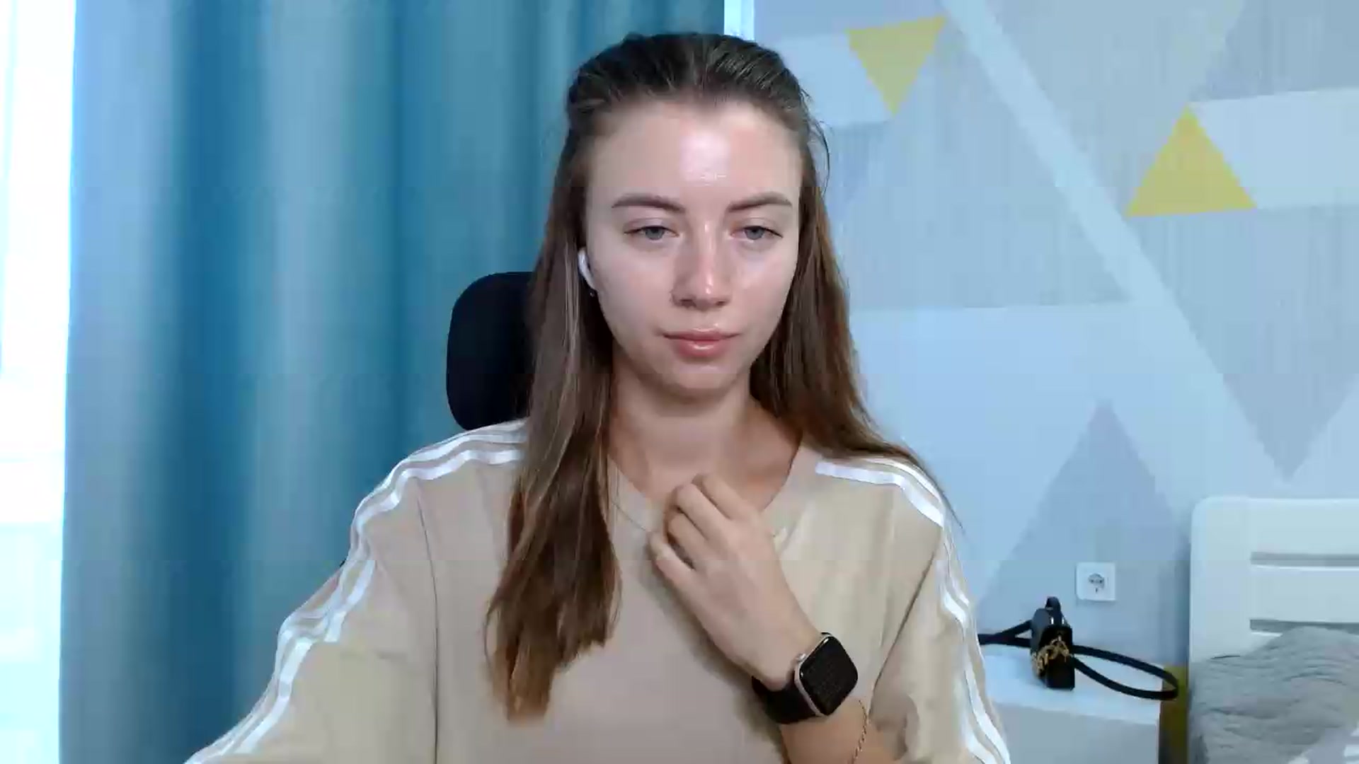 Gallery image thumbnail from Sulfate0's myfreecams stream on, 08/07/2026, 08:29 image 14 of 20