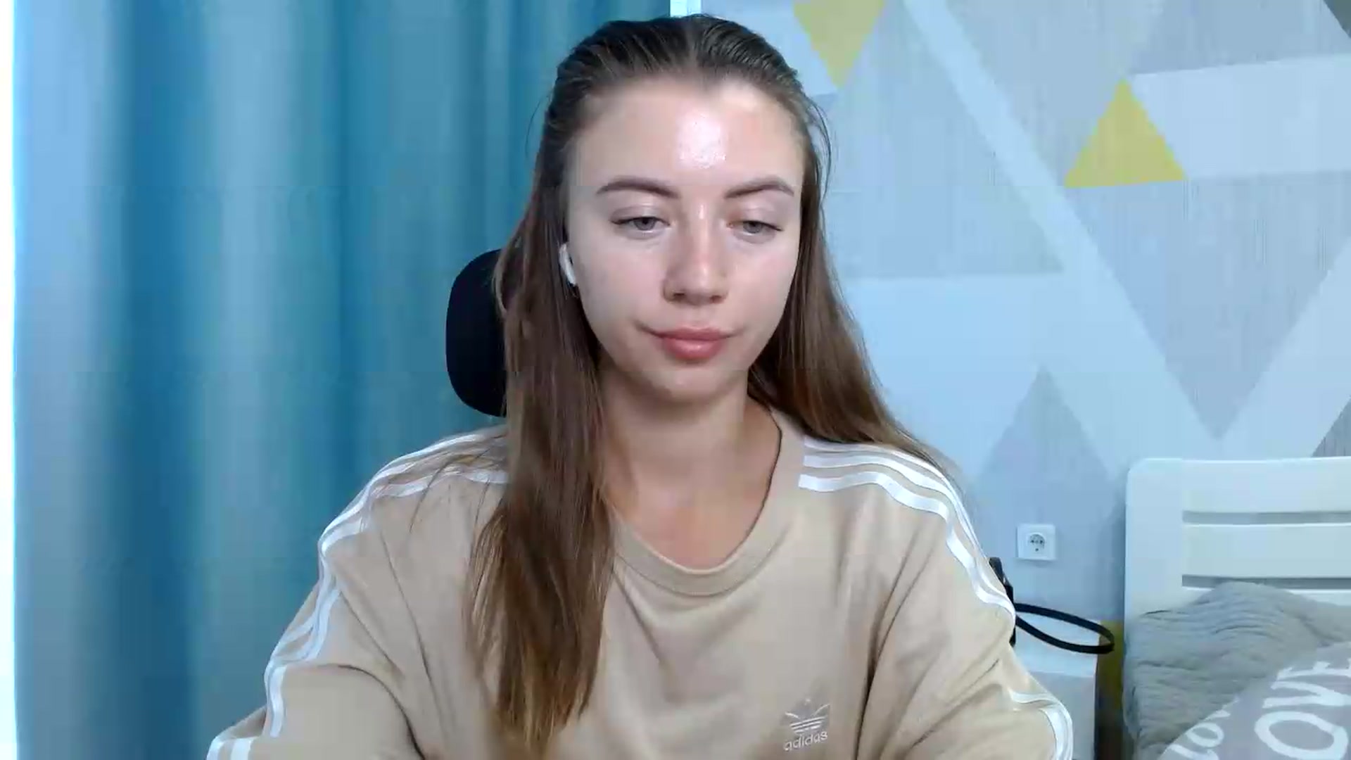 Gallery image thumbnail from Sulfate0's myfreecams stream on, 08/07/2026, 09:22 image 4 of 20