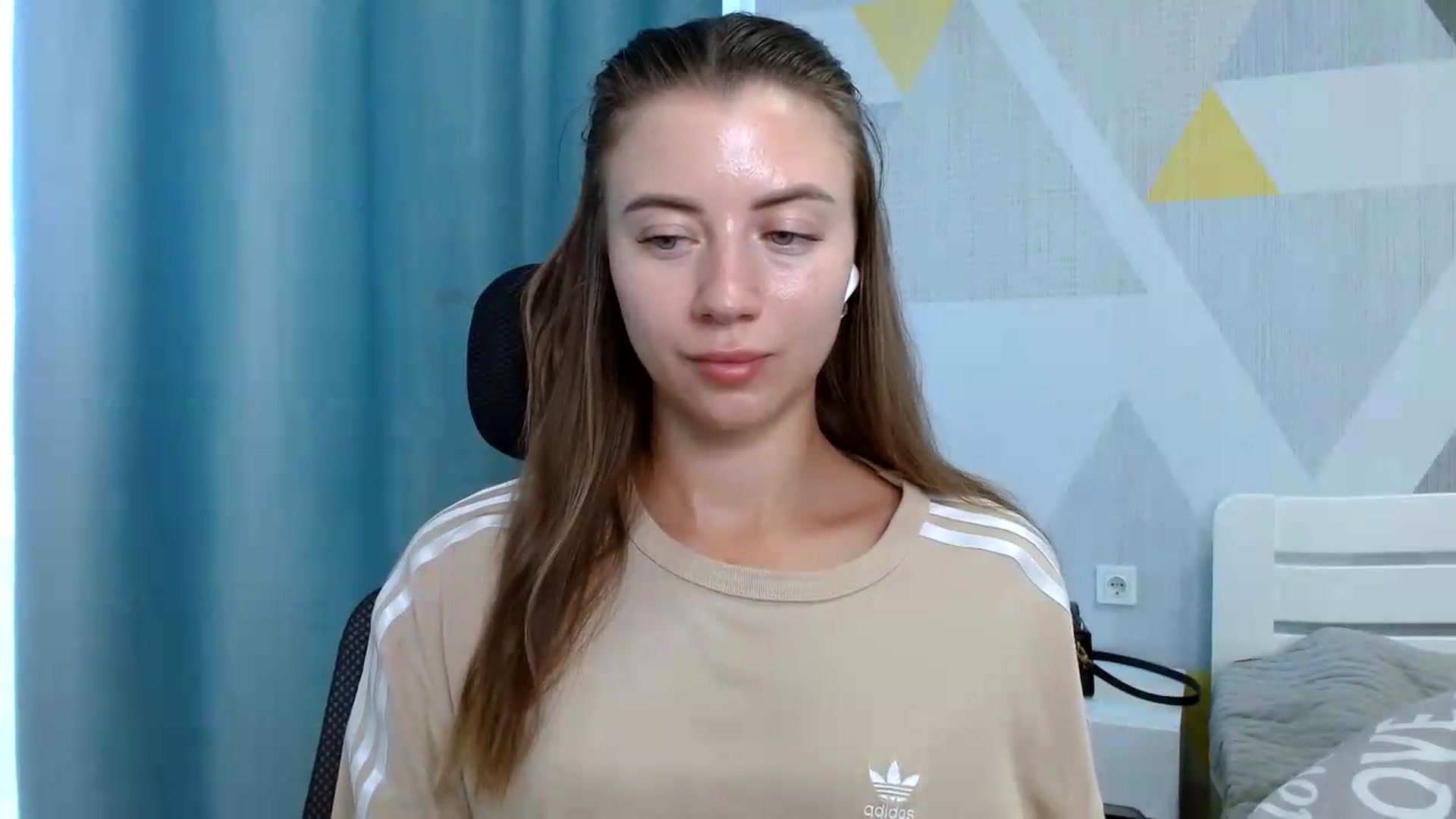 Gallery image thumbnail from Sulfate0's myfreecams stream on, 08/07/2026, 09:22 image 14 of 20