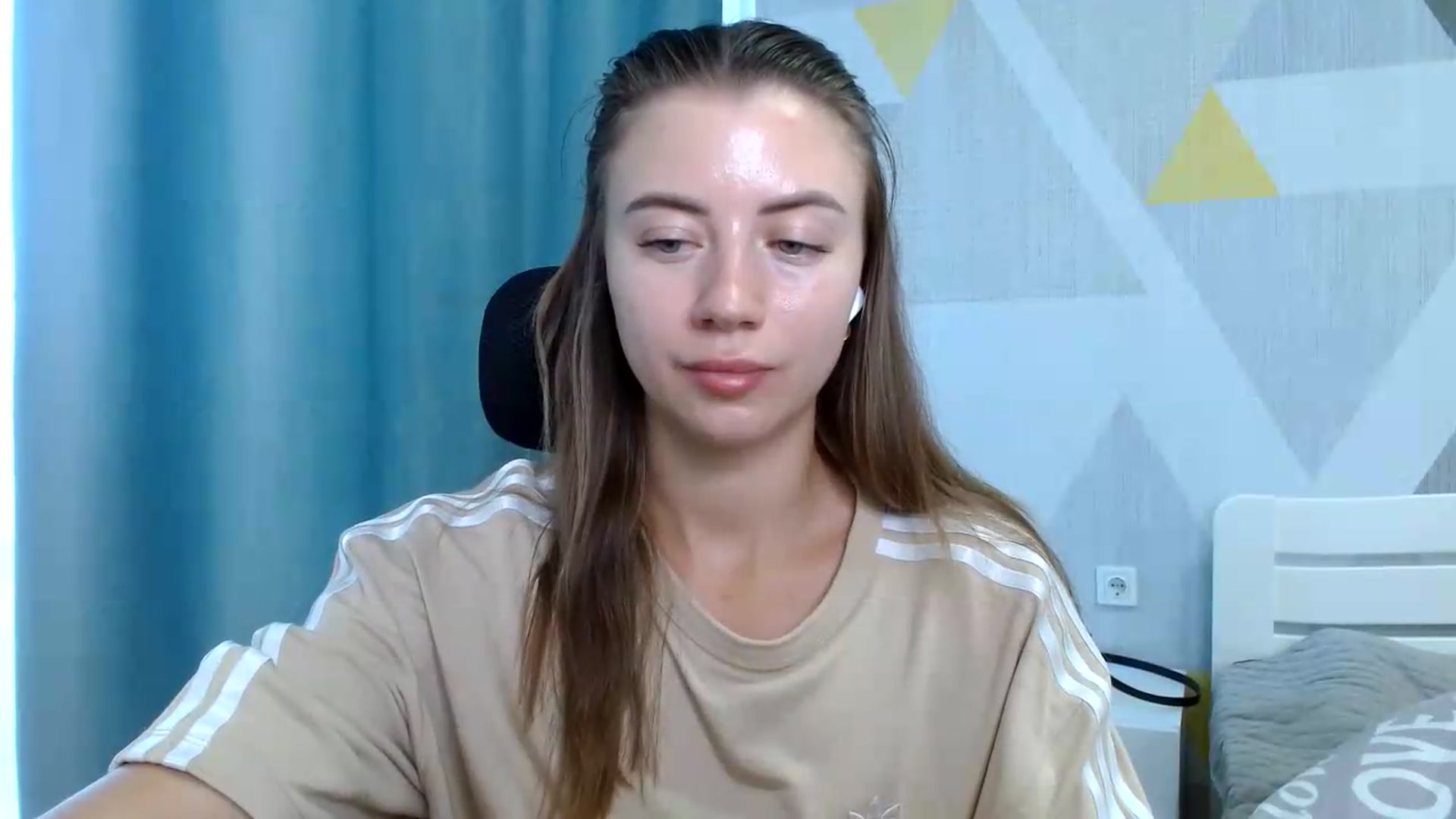 Gallery image thumbnail from Sulfate0's myfreecams stream on, 08/07/2026, 09:22 image 10 of 20