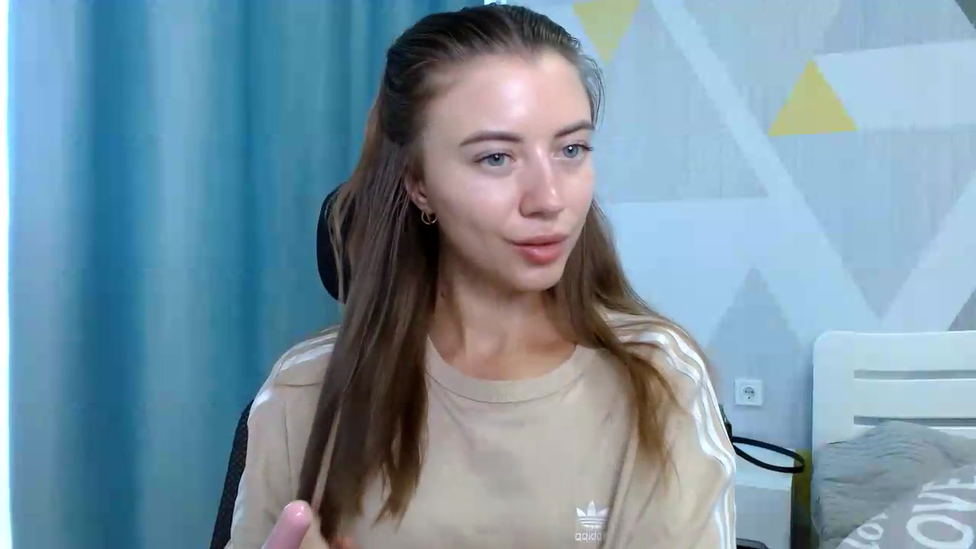Gallery image thumbnail from Sulfate0's myfreecams stream on, 08/07/2026, 09:22 image 17 of 20