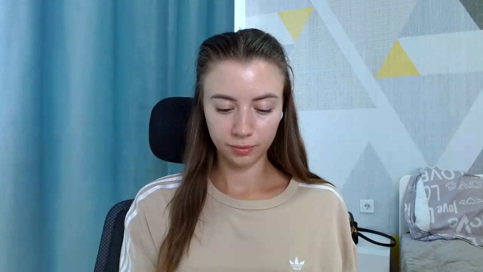 Gallery image thumbnail from Sulfate0's myfreecams stream on, 08/07/2026, 11:31 image 19 of 20
