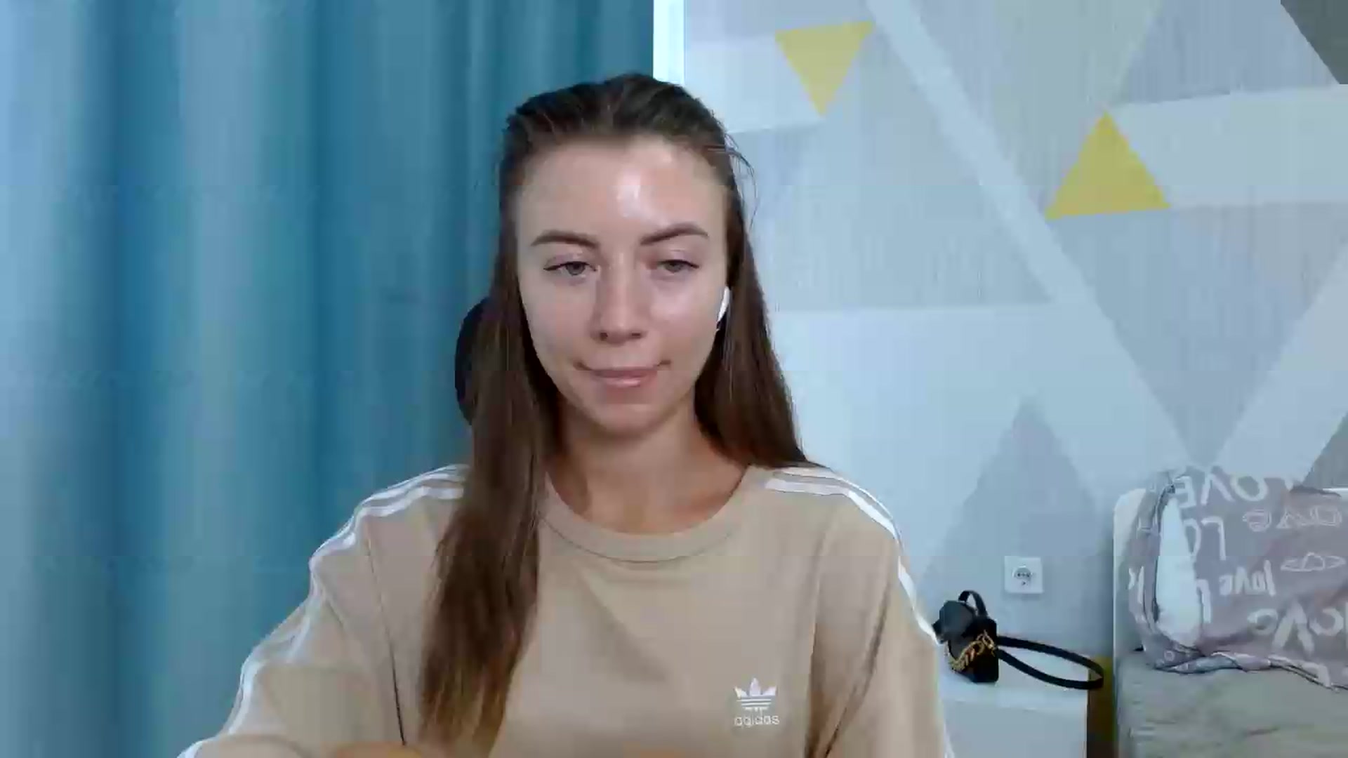 Gallery image thumbnail from Sulfate0's myfreecams stream on, 08/07/2026, 11:31 image 5 of 20