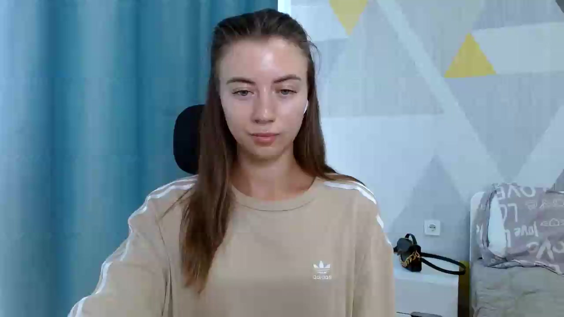Gallery image thumbnail from Sulfate0's myfreecams stream on, 08/07/2026, 11:31 image 1 of 20