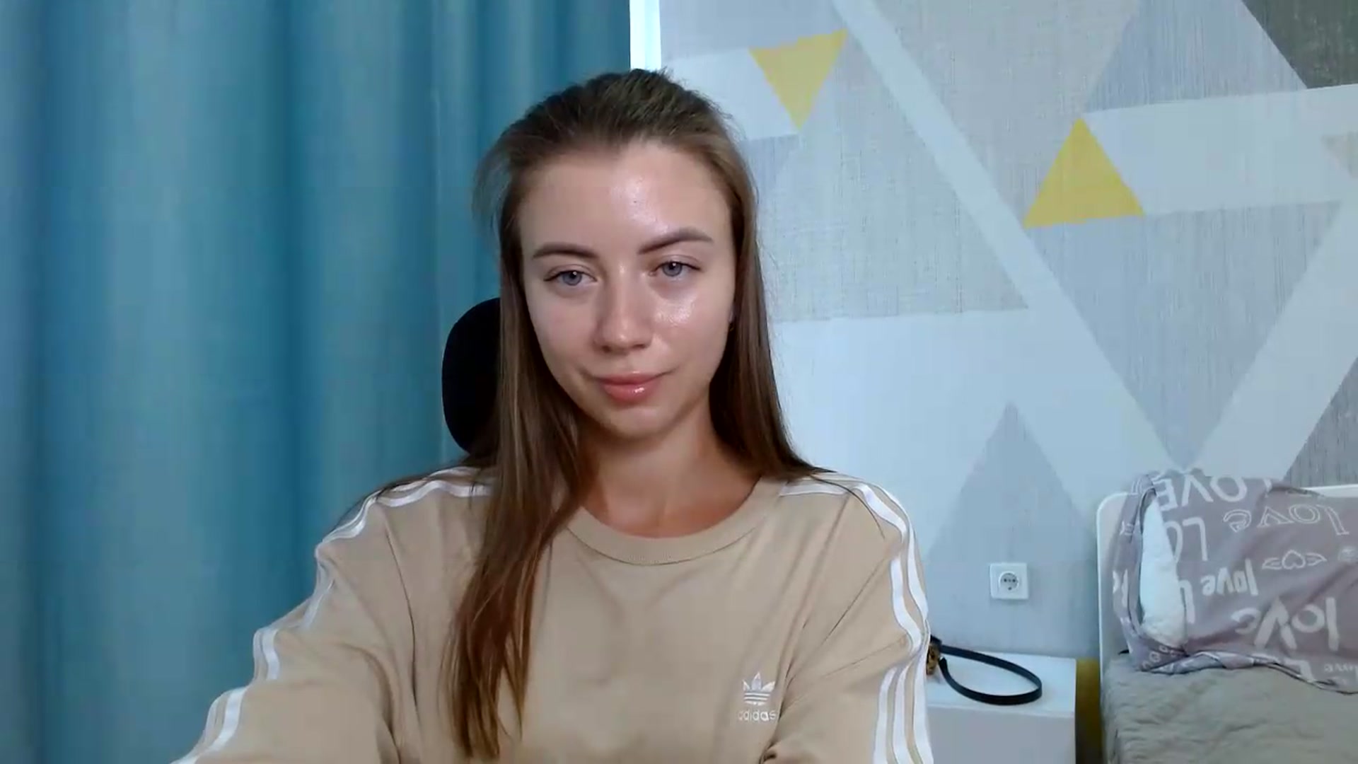 Gallery image thumbnail from Sulfate0's myfreecams stream on, 08/08/2026, 10:13 image 15 of 20