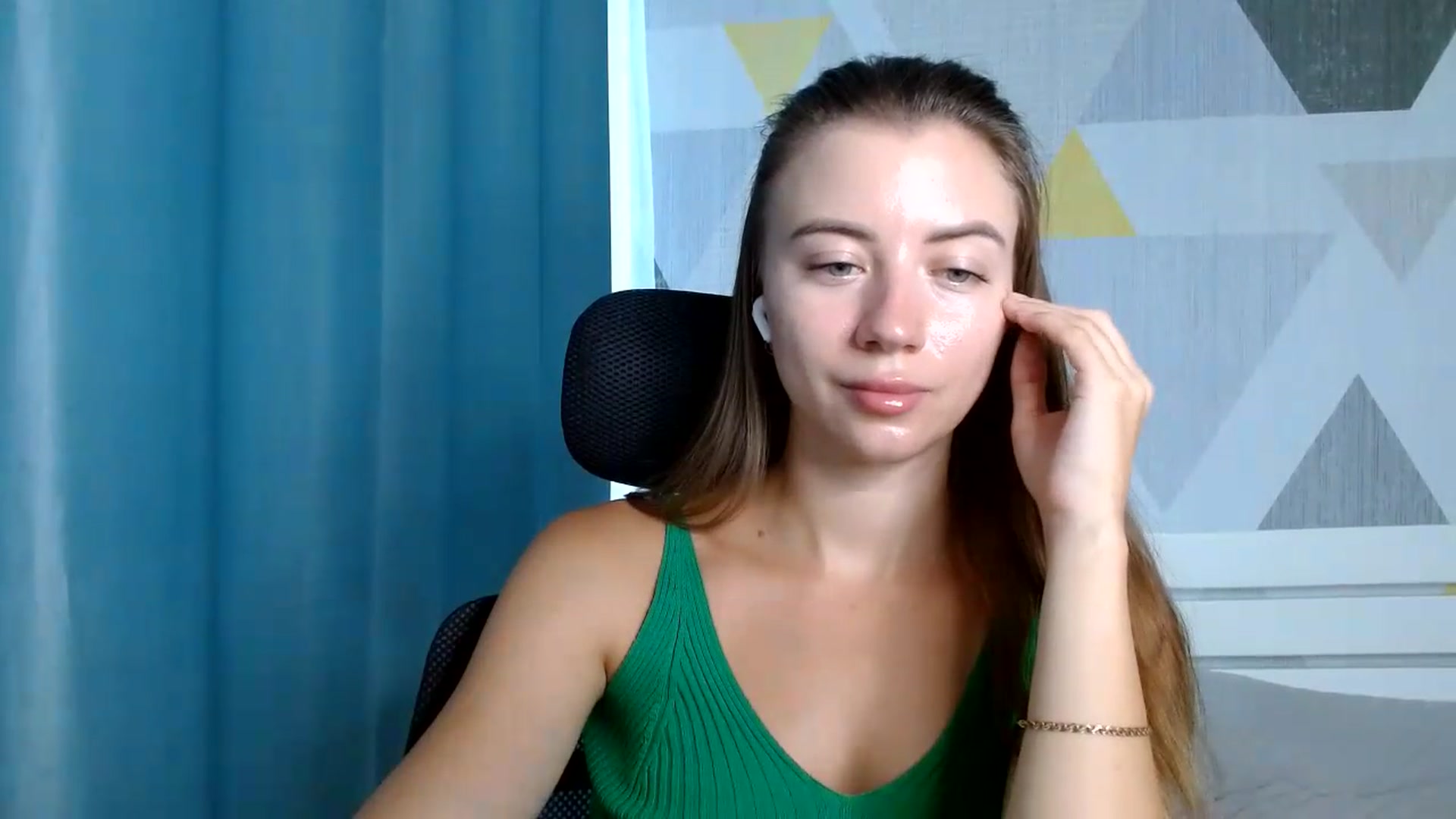 Gallery image thumbnail from Sulfate0's myfreecams stream on, 08/09/2026, 07:17 image 16 of 20