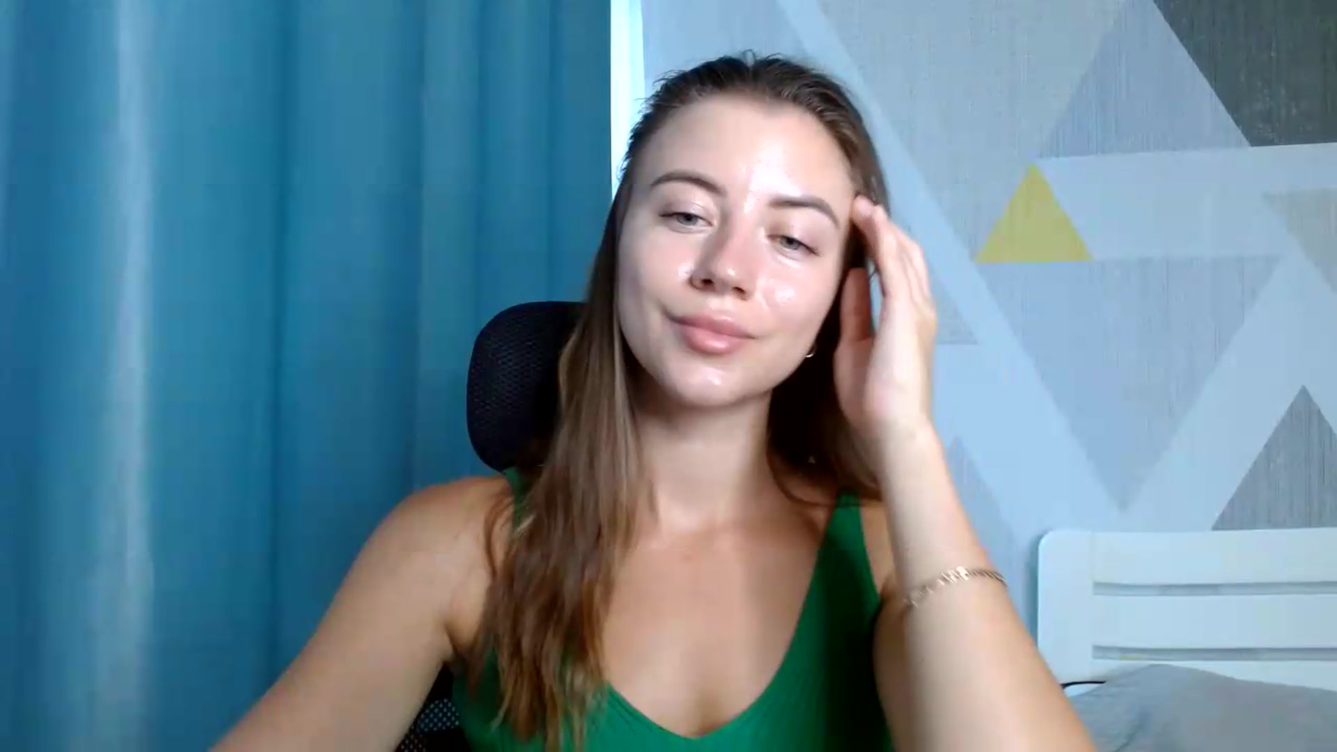 Gallery image thumbnail from Sulfate0's myfreecams stream on, 08/09/2026, 08:24 image 13 of 20