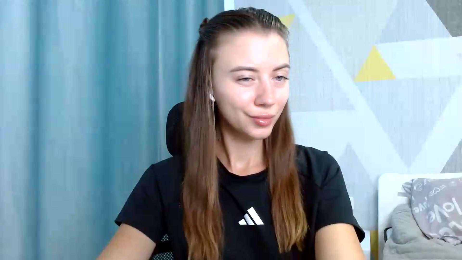 Gallery image thumbnail from Sulfate0's myfreecams stream on, 08/10/2026, 06:27 image 6 of 20