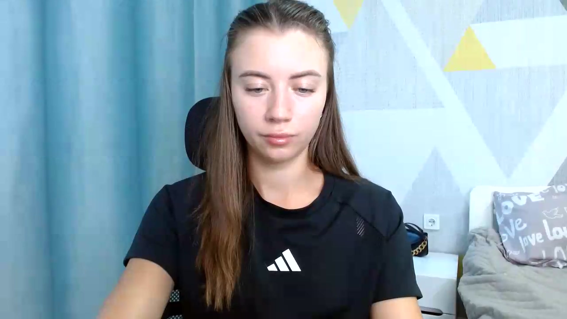 Gallery image thumbnail from Sulfate0's myfreecams stream on, 08/10/2026, 08:39 image 5 of 20