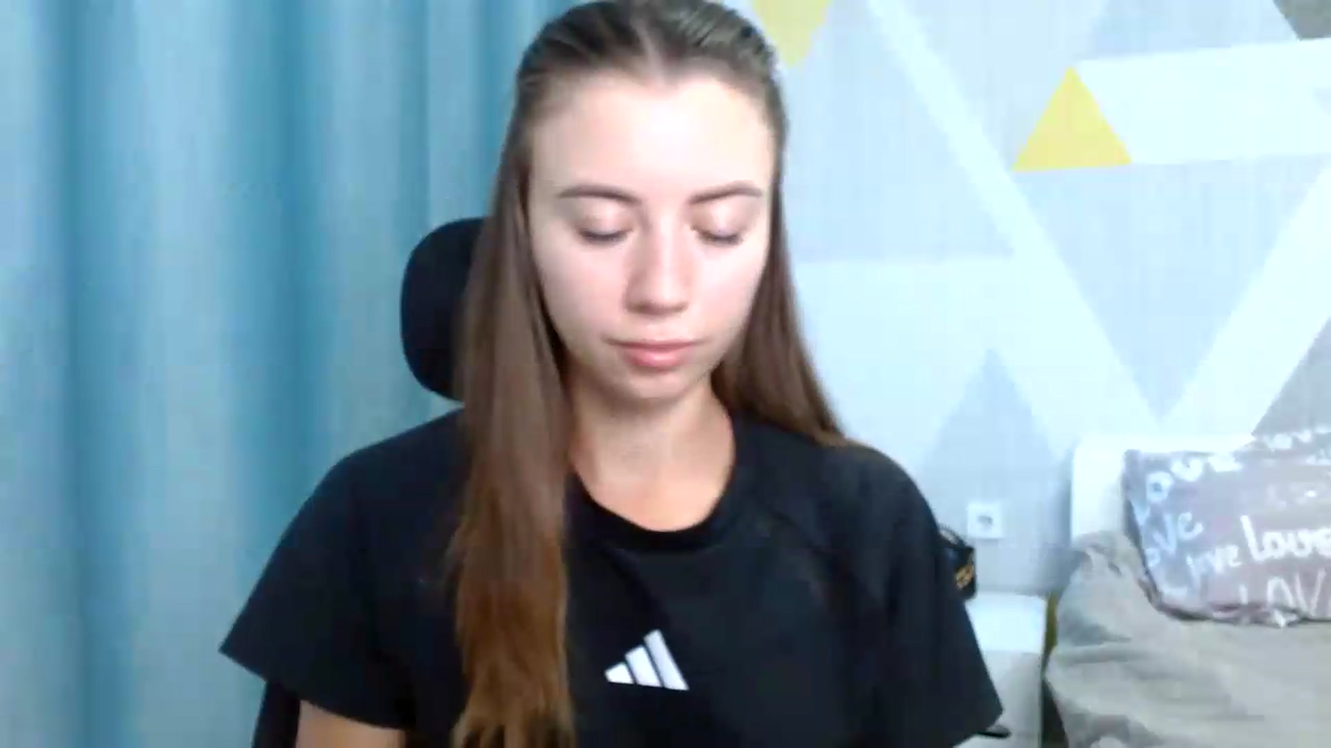 Gallery image thumbnail from Sulfate0's myfreecams stream on, 08/10/2026, 08:39 image 10 of 20