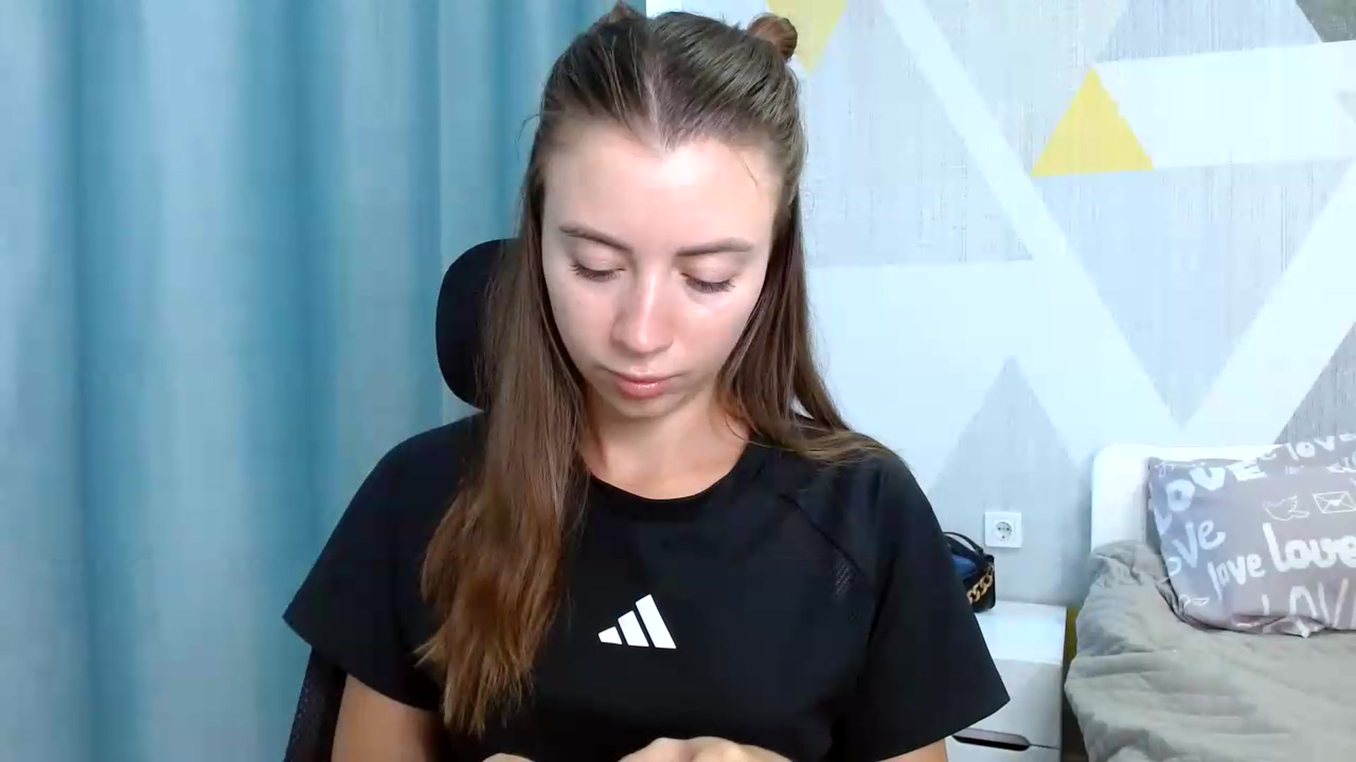 Gallery image thumbnail from Sulfate0's myfreecams stream on, 08/10/2026, 08:39 image 8 of 20