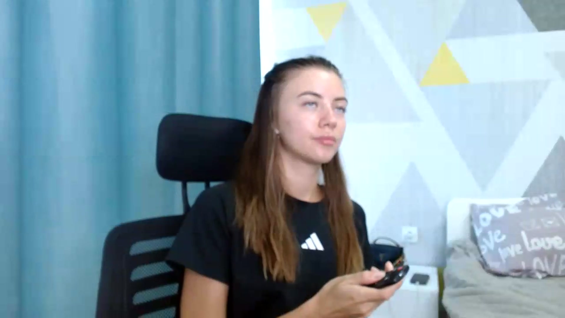 Gallery image thumbnail from Sulfate0's myfreecams stream on, 08/10/2026, 10:14 image 6 of 20