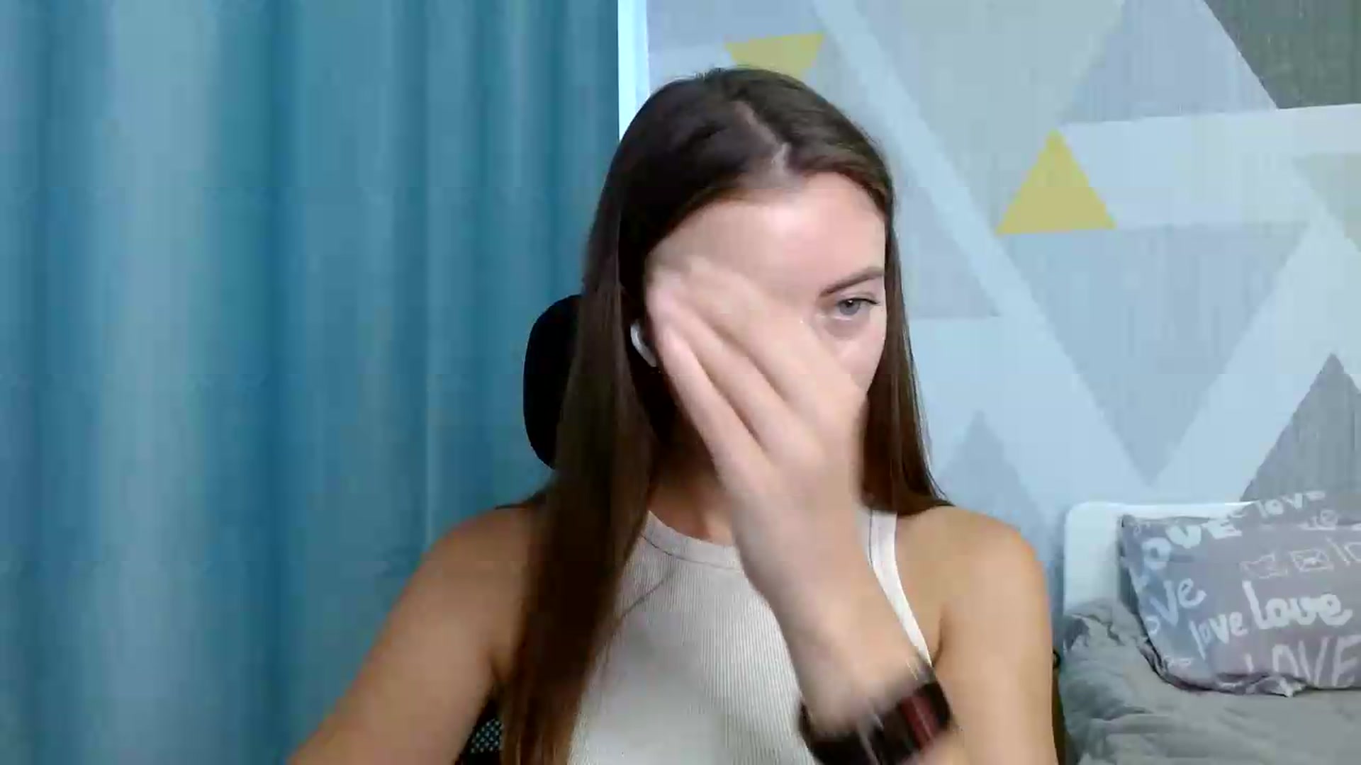 Gallery image thumbnail from Sulfate0's myfreecams stream on, 08/11/2026, 07:08 image 19 of 20