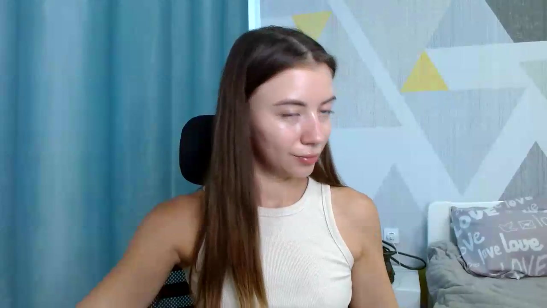 Gallery image thumbnail from Sulfate0's myfreecams stream on, 08/11/2026, 07:40 image 15 of 20