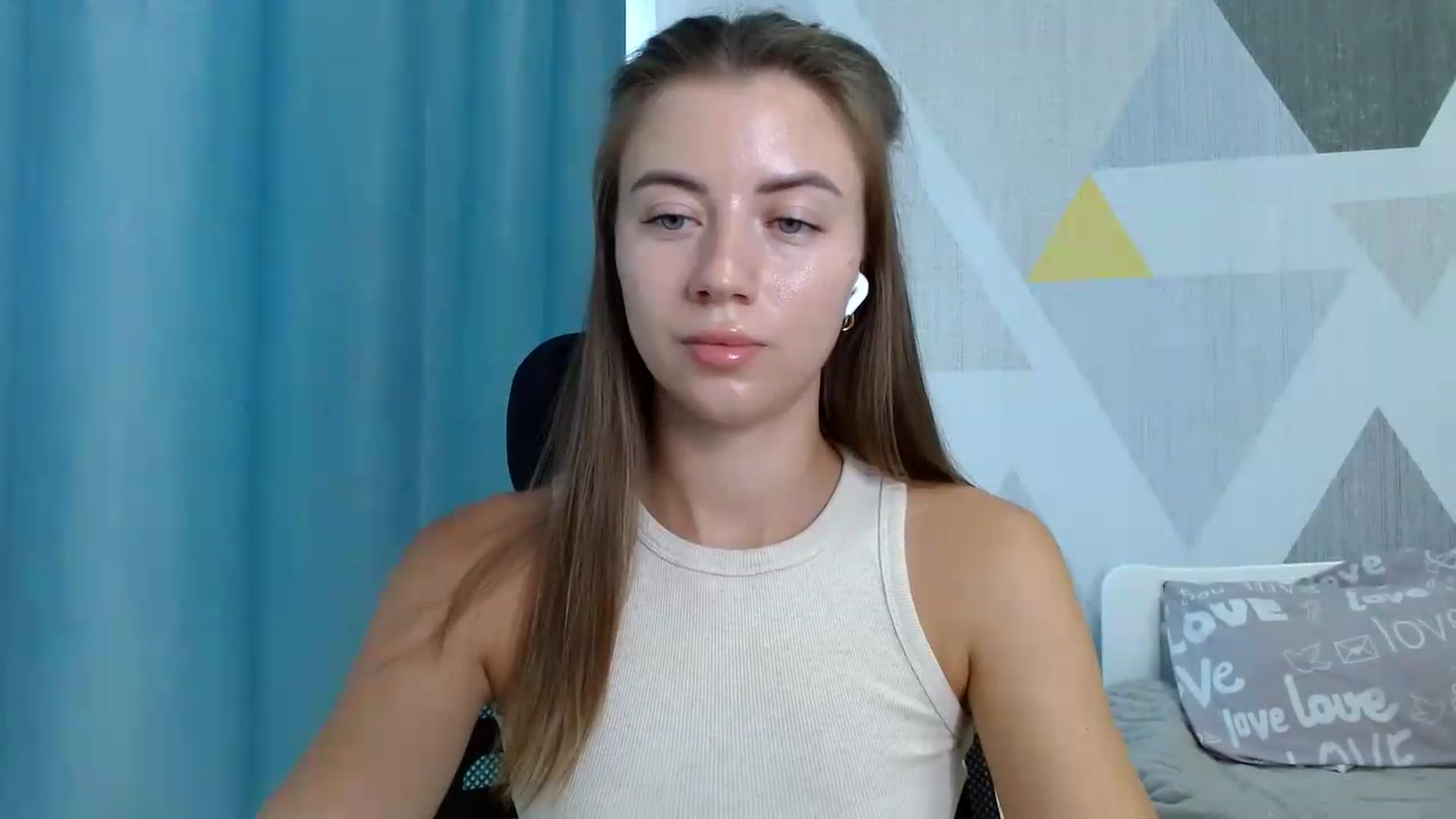 Gallery image thumbnail from Sulfate0's myfreecams stream on, 08/11/2026, 11:31 image 16 of 20
