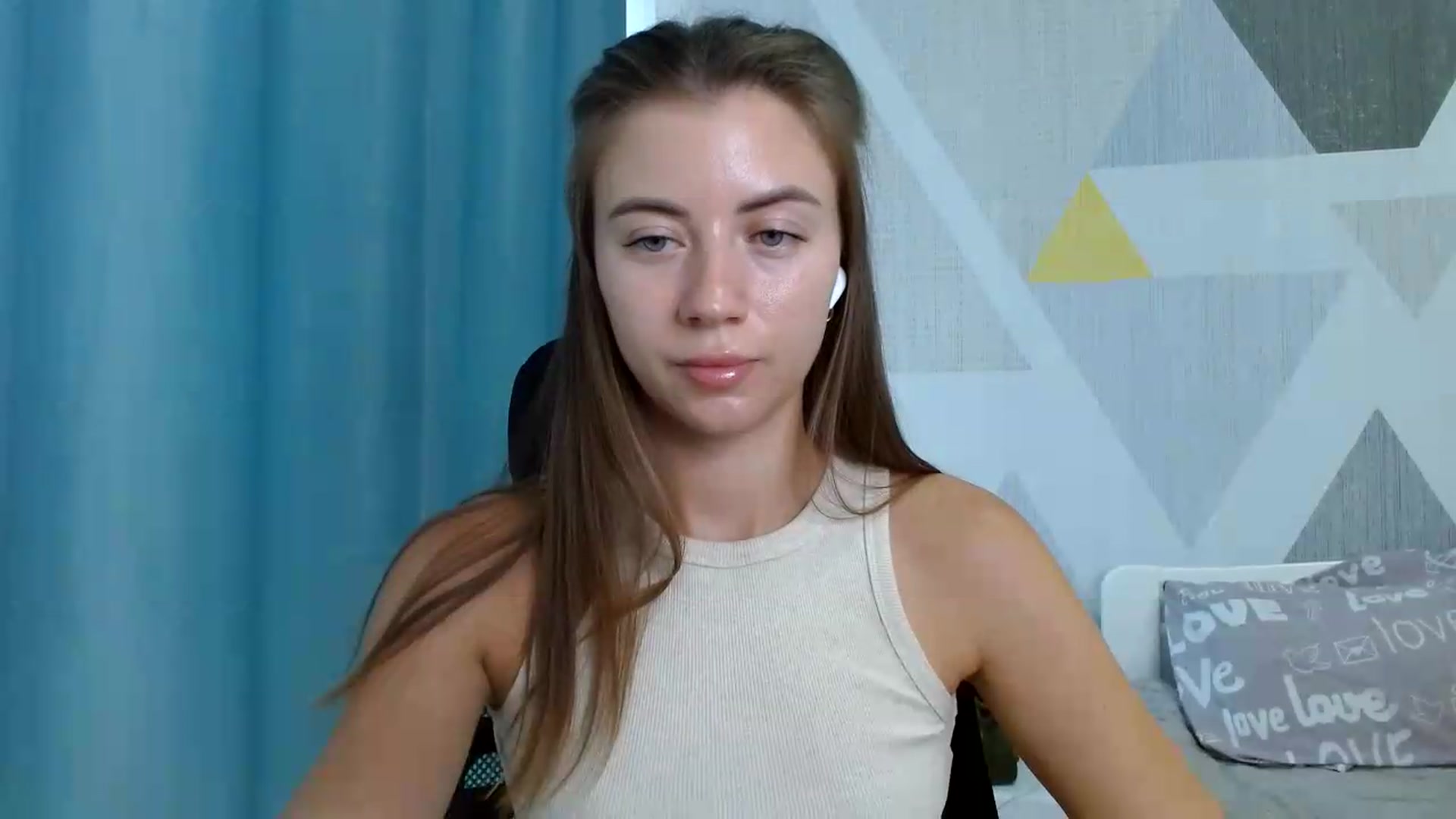 Gallery image thumbnail from Sulfate0's myfreecams stream on, 08/11/2026, 11:31 image 10 of 20
