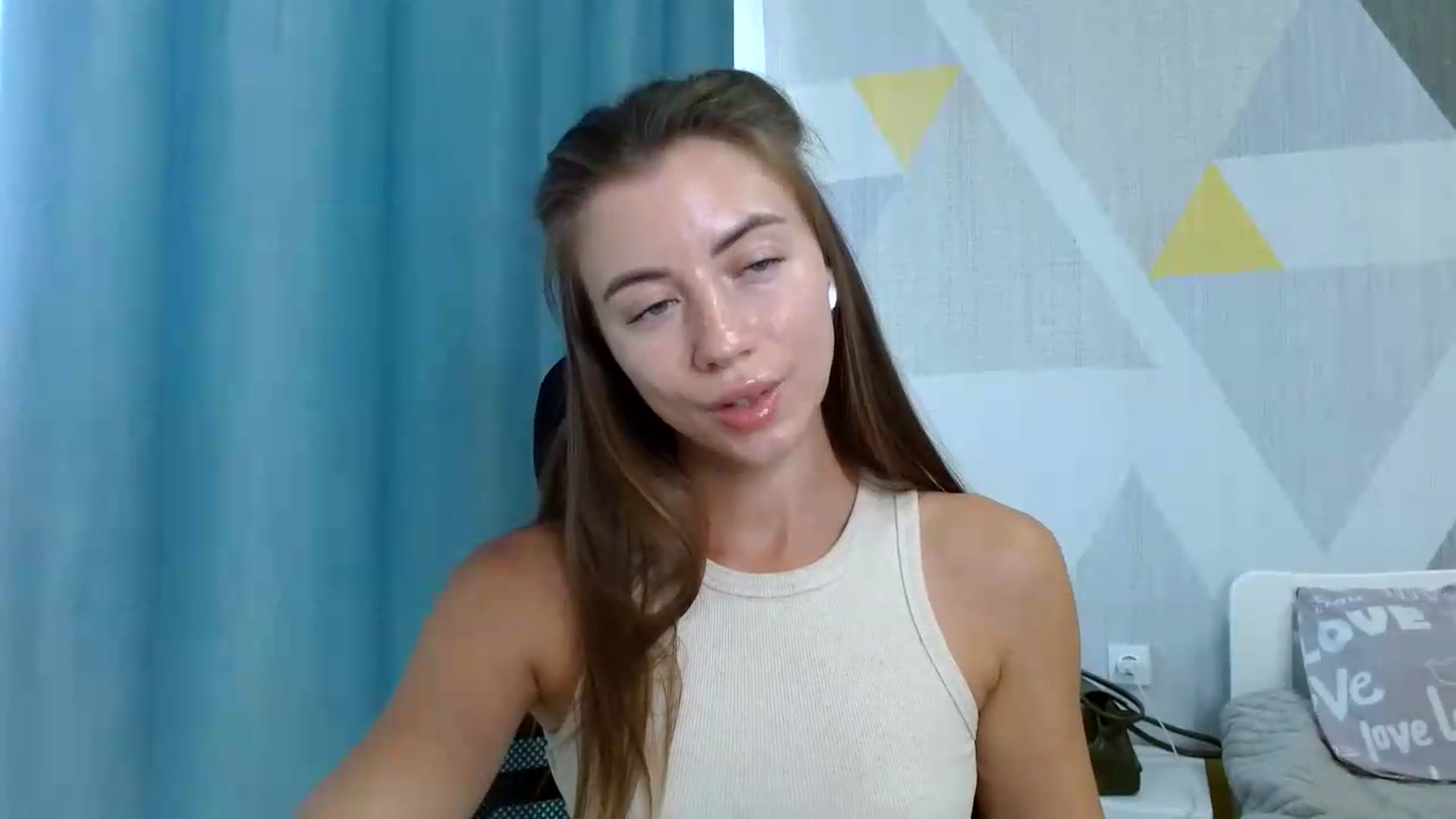 Gallery image thumbnail from Sulfate0's myfreecams stream on, 08/11/2026, 11:48 image 11 of 20