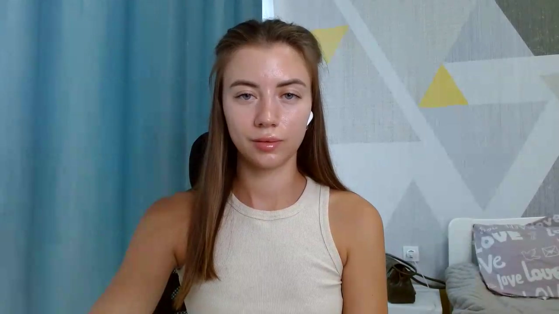 Gallery image thumbnail from Sulfate0's myfreecams stream on, 08/11/2026, 11:48 image 6 of 20