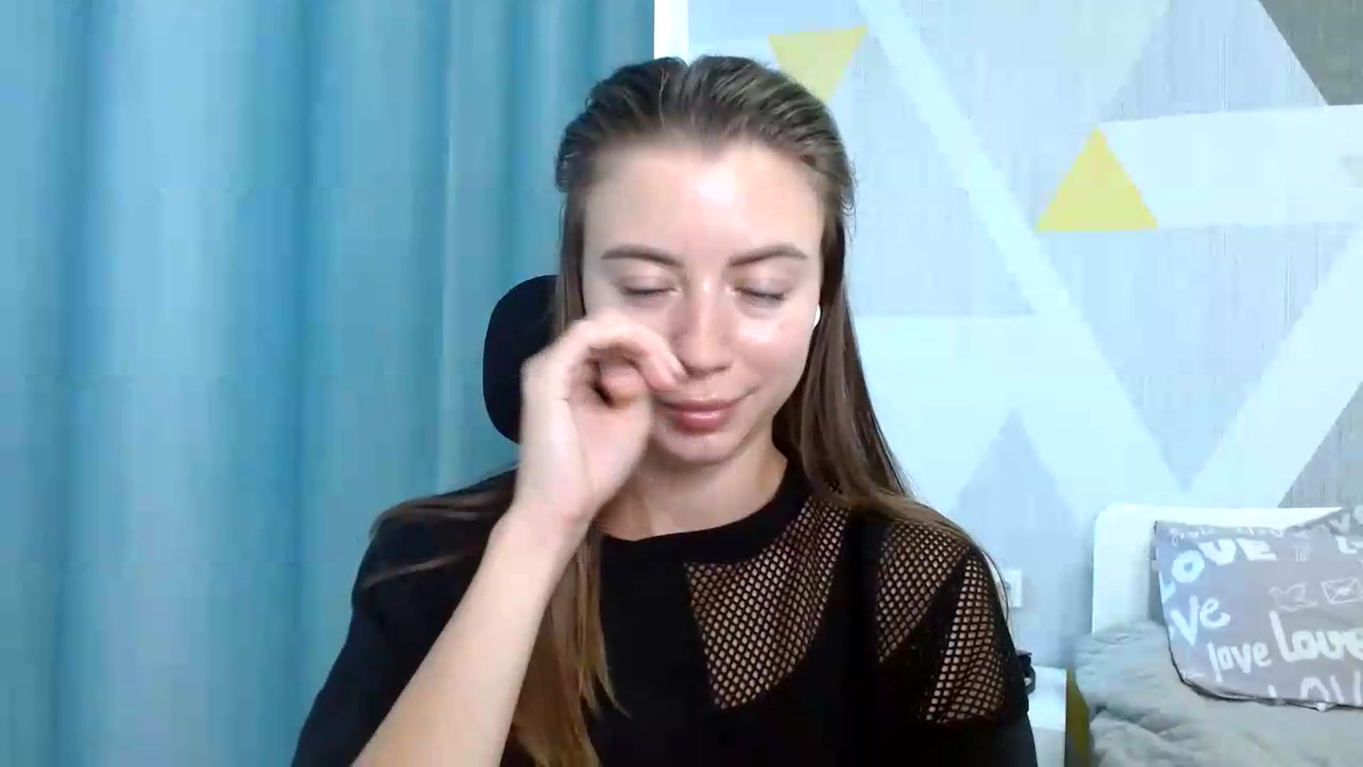 Gallery image thumbnail from Sulfate0's myfreecams stream on, 08/12/2026, 09:25 image 8 of 20
