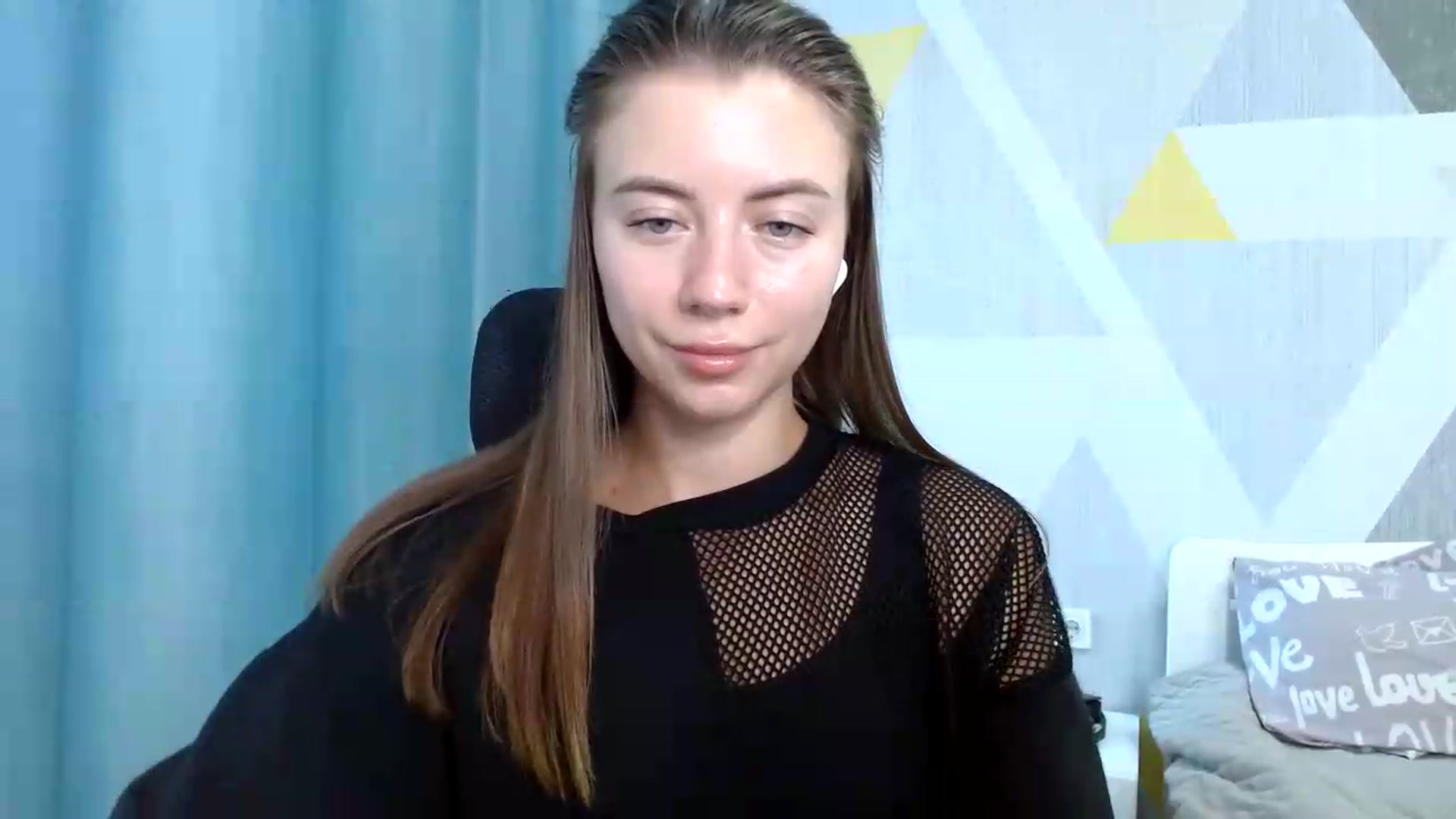 Gallery image thumbnail from Sulfate0's myfreecams stream on, 08/12/2026, 09:25 image 14 of 20