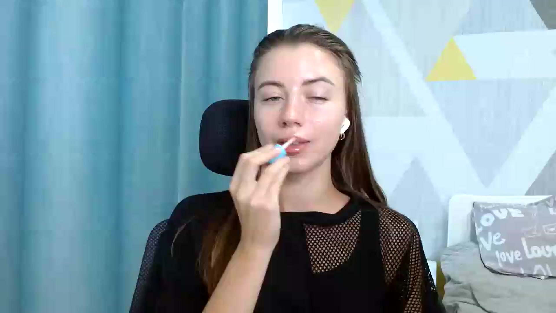 Gallery image thumbnail from Sulfate0's myfreecams stream on, 08/12/2026, 10:39 image 12 of 20