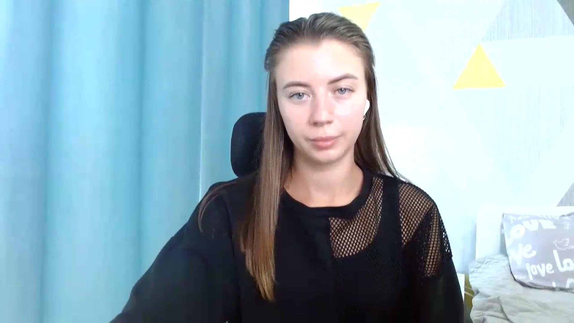 Gallery image thumbnail from Sulfate0's myfreecams stream on, 08/12/2026, 10:39 image 3 of 20