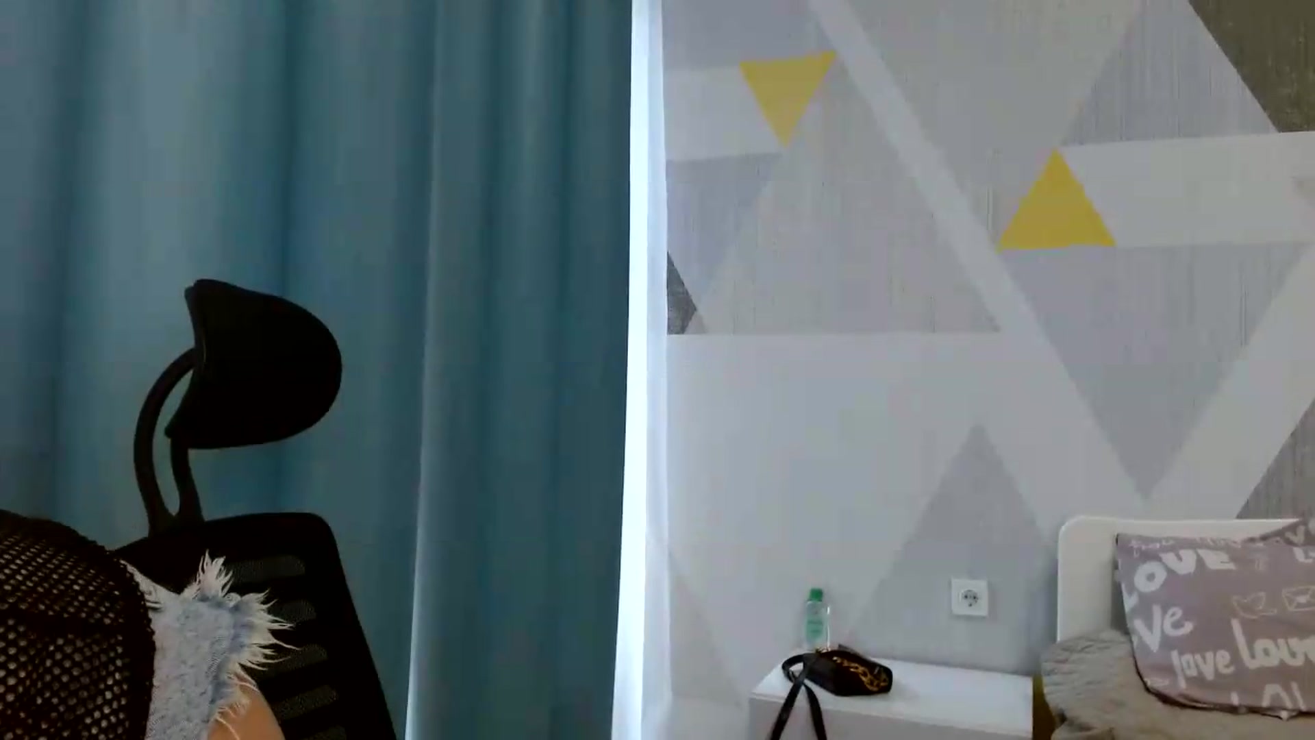 Gallery image thumbnail from Sulfate0's myfreecams stream on, 08/12/2026, 10:39 image 7 of 20