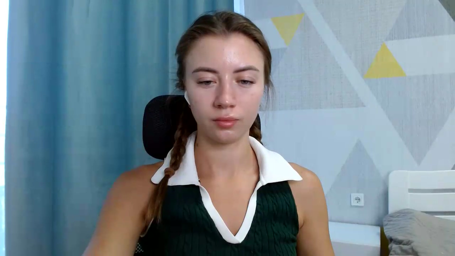 Gallery image thumbnail from Sulfate0's myfreecams stream on, 08/13/2026, 07:37 image 14 of 20