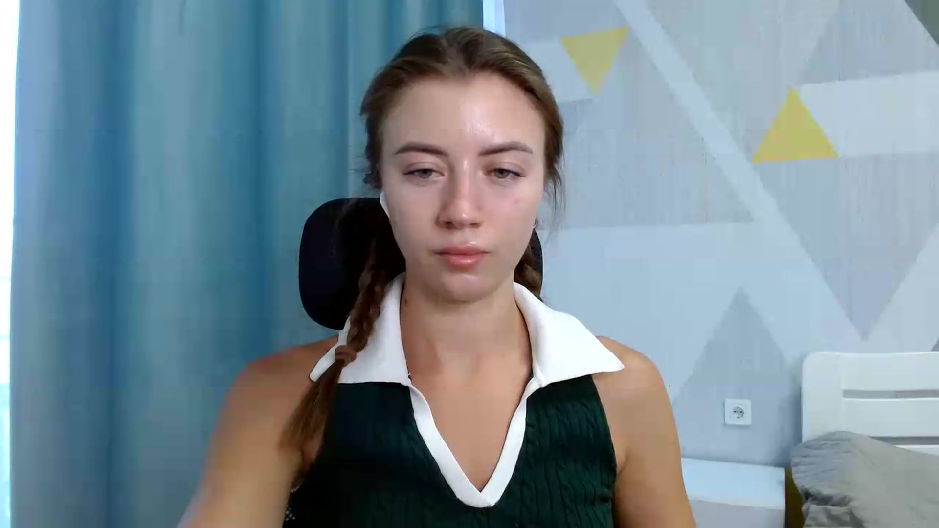 Gallery image thumbnail from Sulfate0's myfreecams stream on, 08/13/2026, 07:37 image 17 of 20