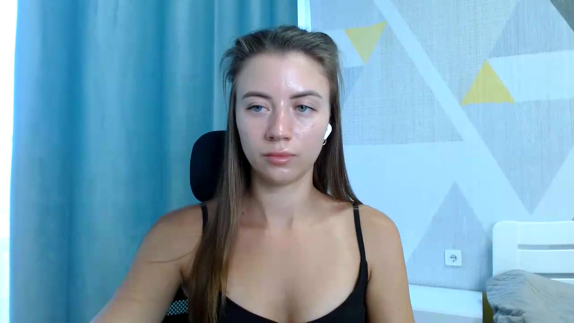Gallery image thumbnail from Sulfate0's myfreecams stream on, 08/15/2026, 09:05 image 8 of 20