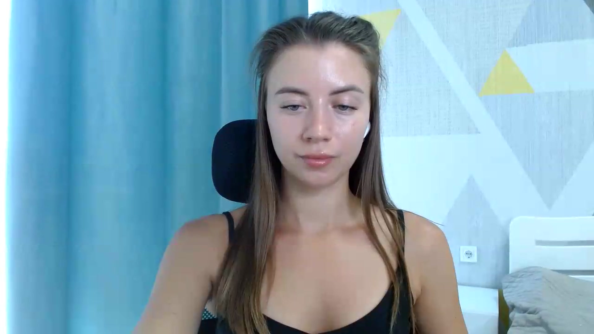 Gallery image thumbnail from Sulfate0's myfreecams stream on, 08/15/2026, 11:51 image 15 of 20