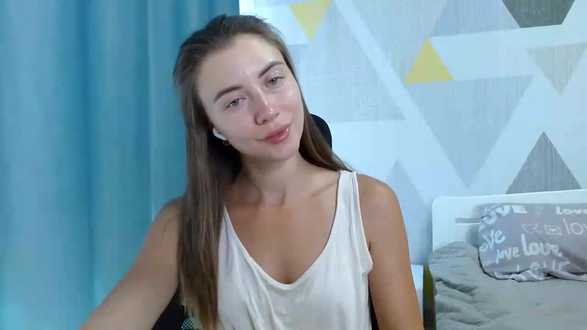 Gallery image thumbnail from Sulfate0's myfreecams stream on, 08/16/2026, 11:40 image 7 of 20