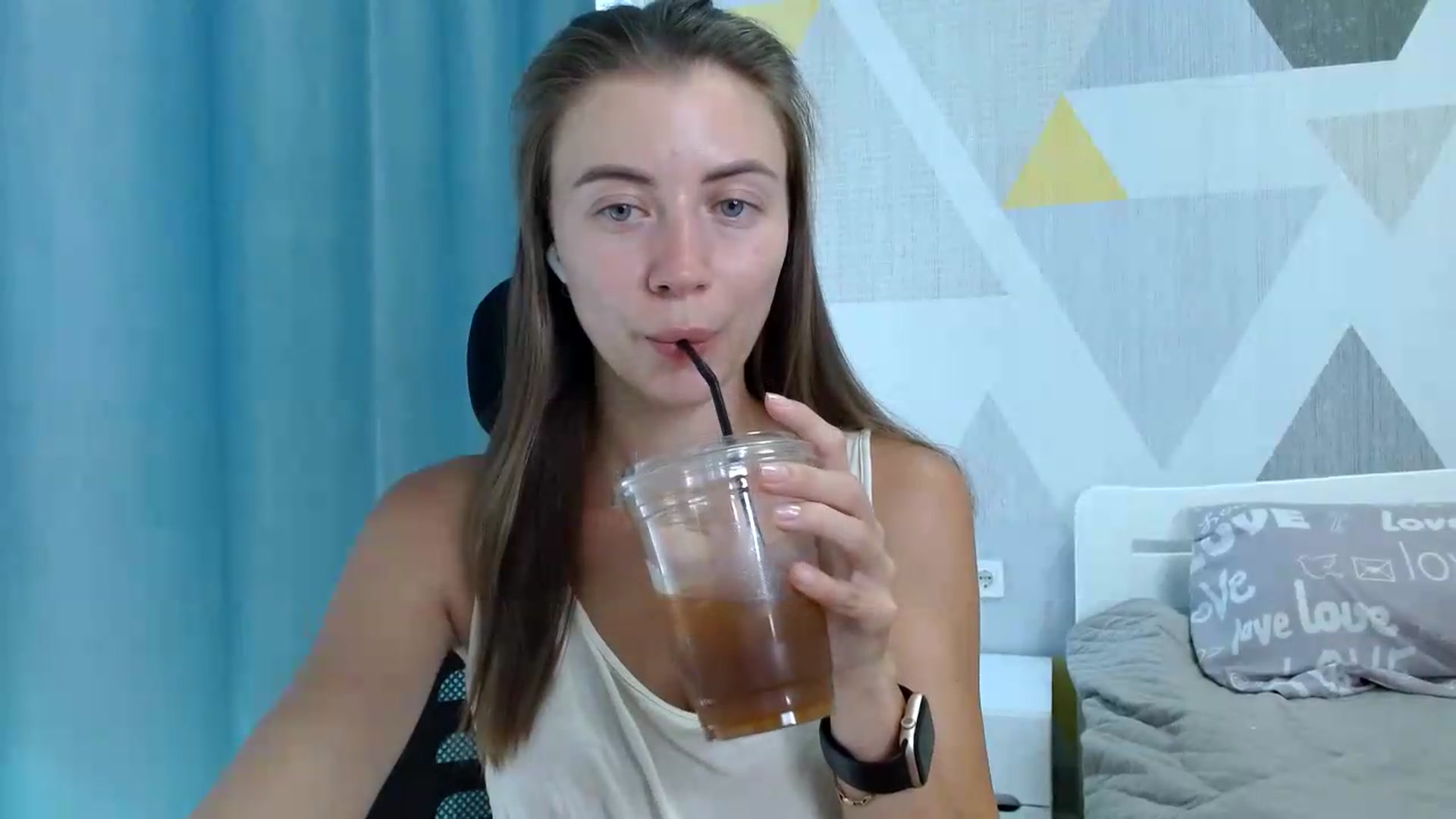 Gallery image thumbnail from Sulfate0's myfreecams stream on, 08/16/2026, 11:40 image 17 of 20
