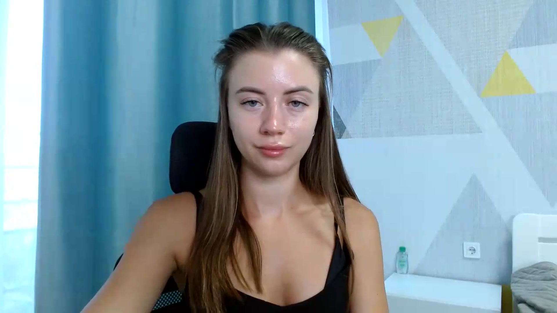 Gallery image thumbnail from Sulfate0's myfreecams stream on, 08/17/2026, 05:46 image 12 of 20